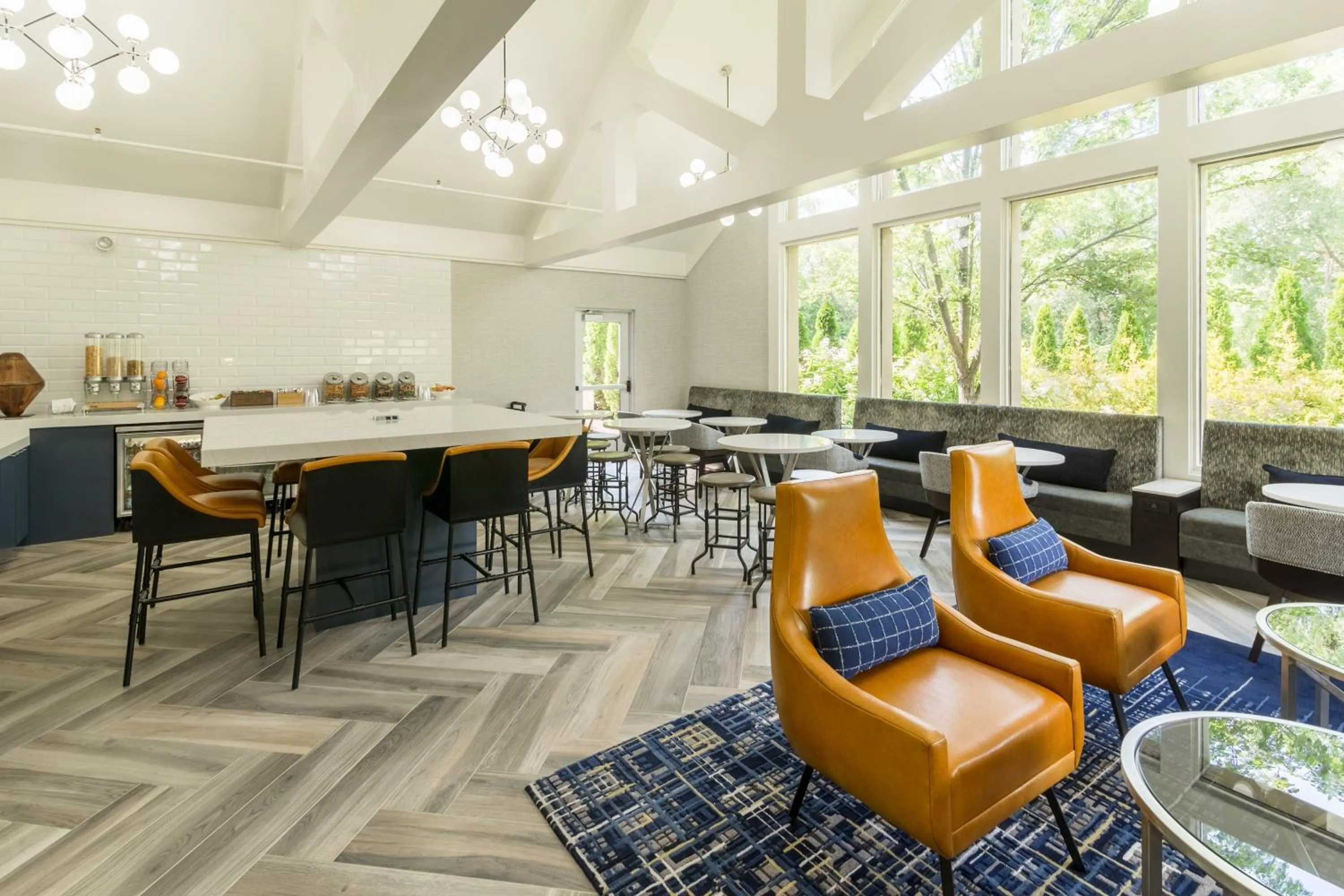 Lounge or bar in Sheraton Ann Arbor Hotel