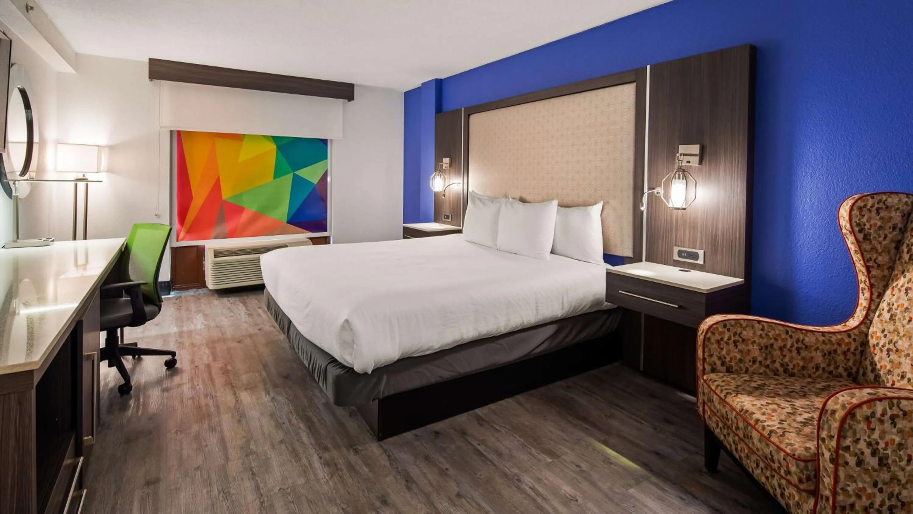 Photo of the whole room in Best Western Plus Executive Residency Denver-Central Park Hotel