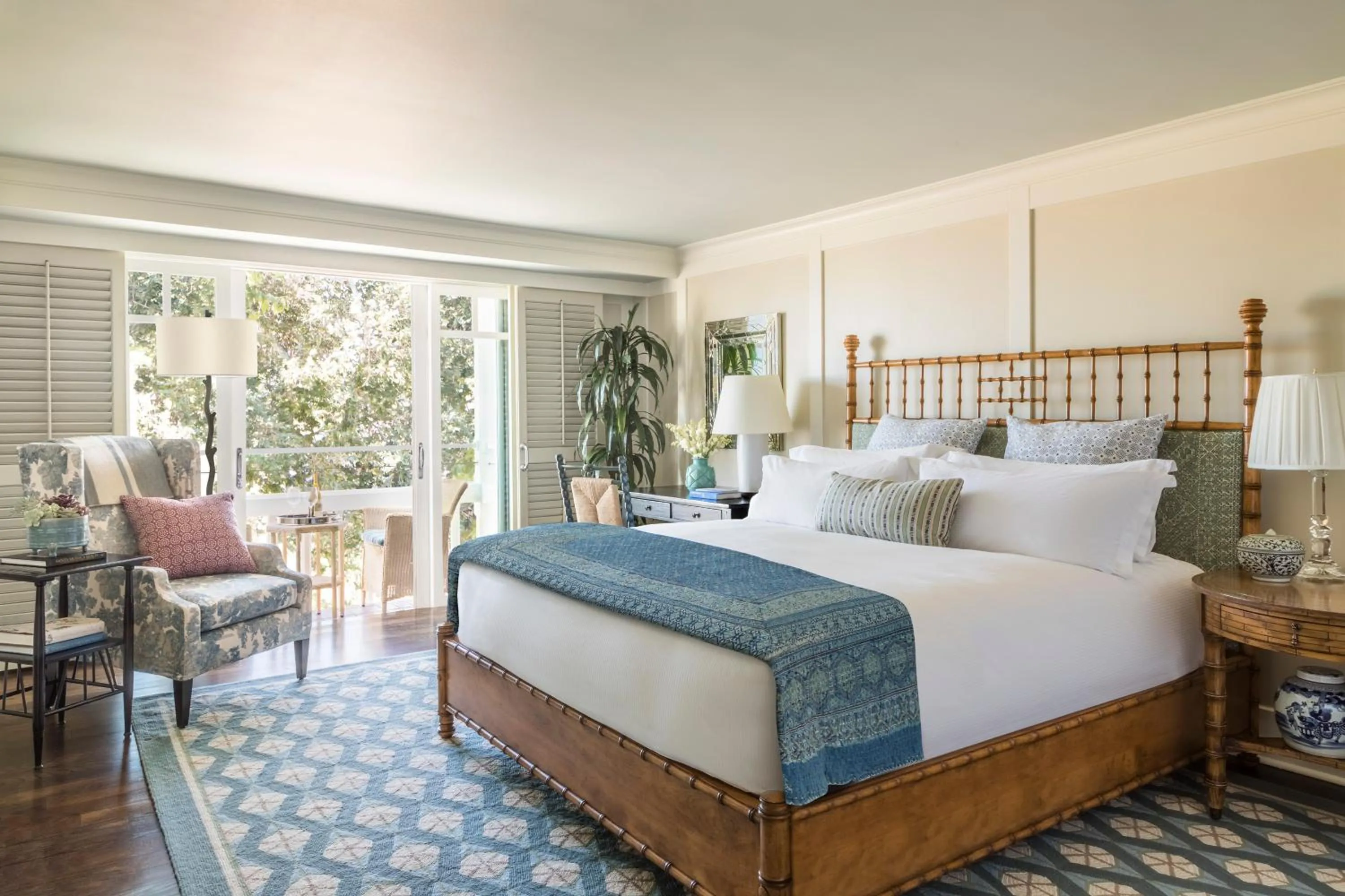 Bed in Shutters On The Beach