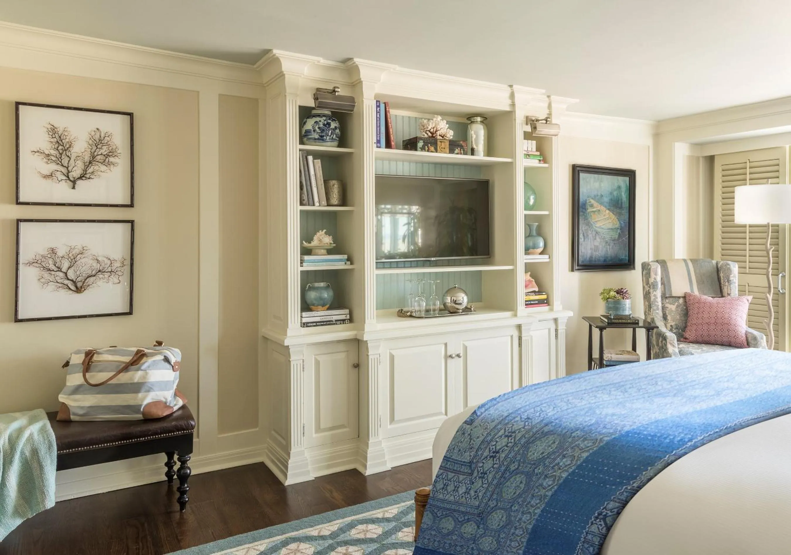 Bed in Shutters On The Beach