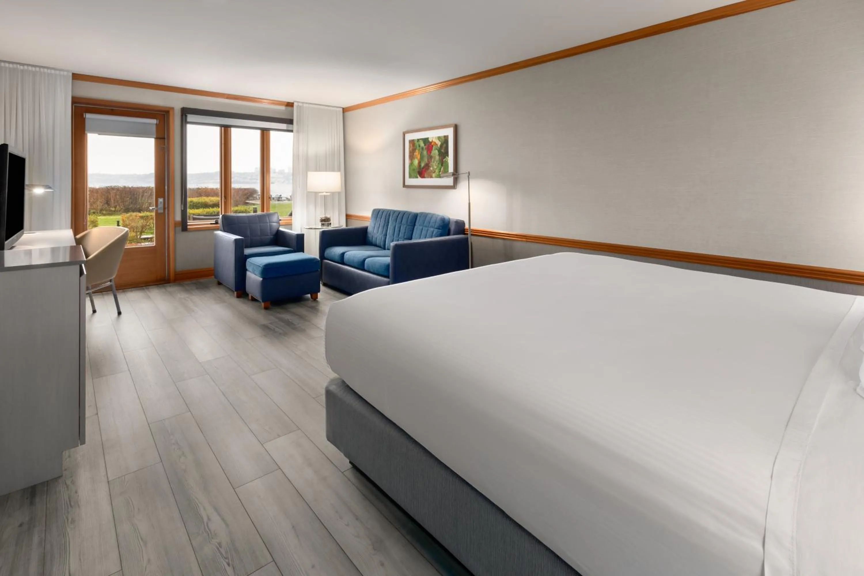 Bed in Semiahmoo Resort Golf & Spa, Trademark Collection by Wyndham