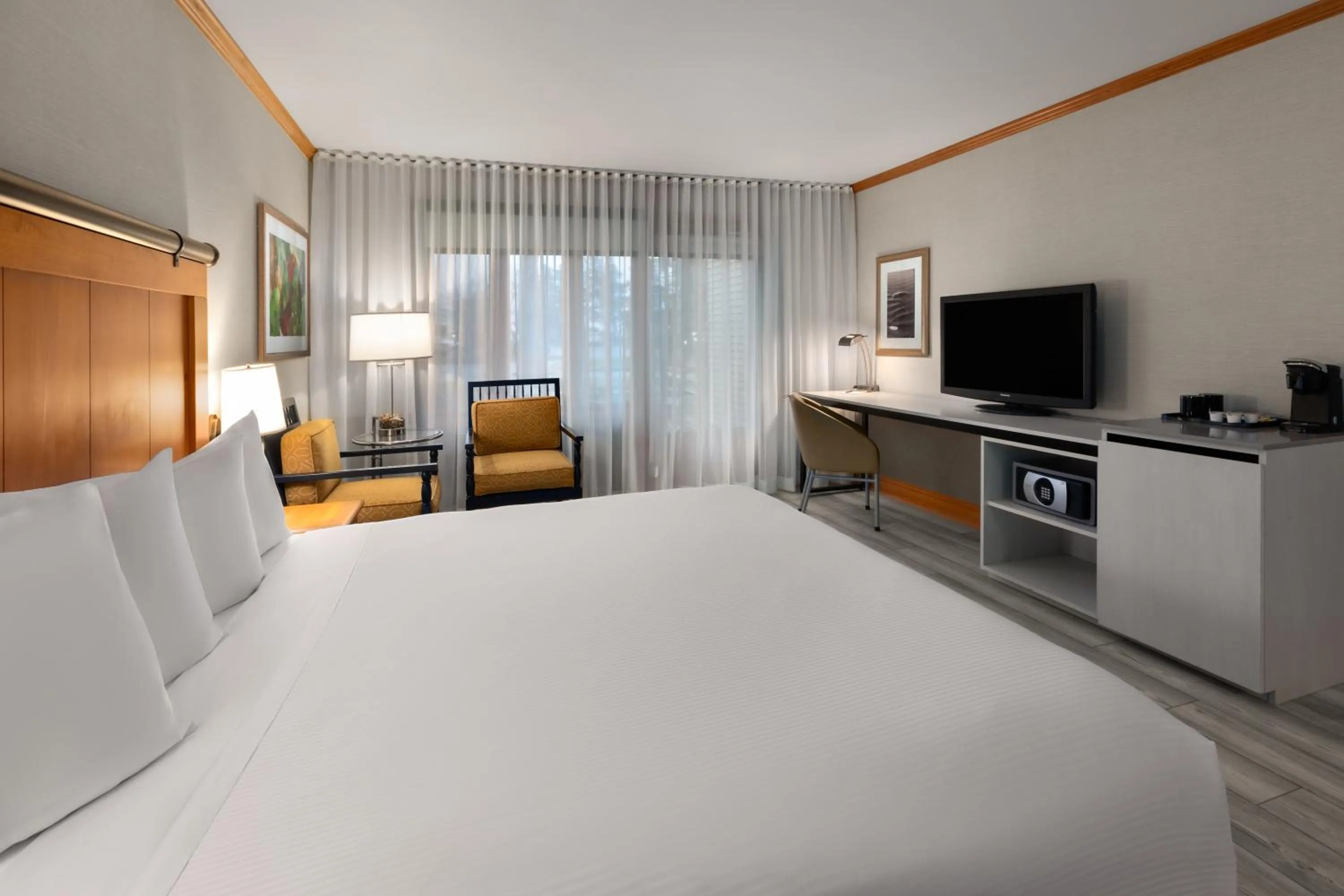 Bed in Semiahmoo Resort Golf & Spa, Trademark Collection by Wyndham