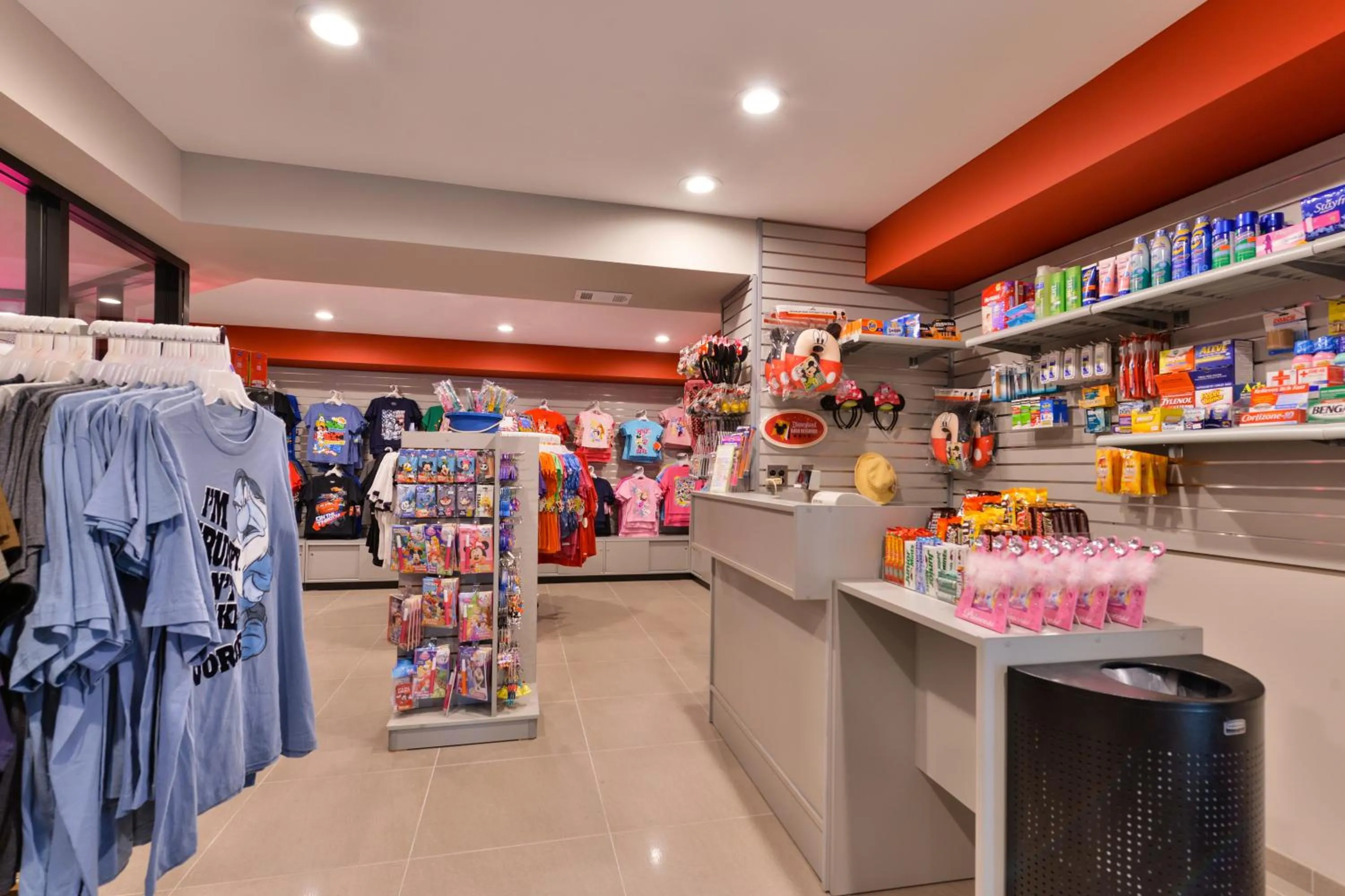 Shopping Area in Best Western Plus Park Place Inn - Mini Suites