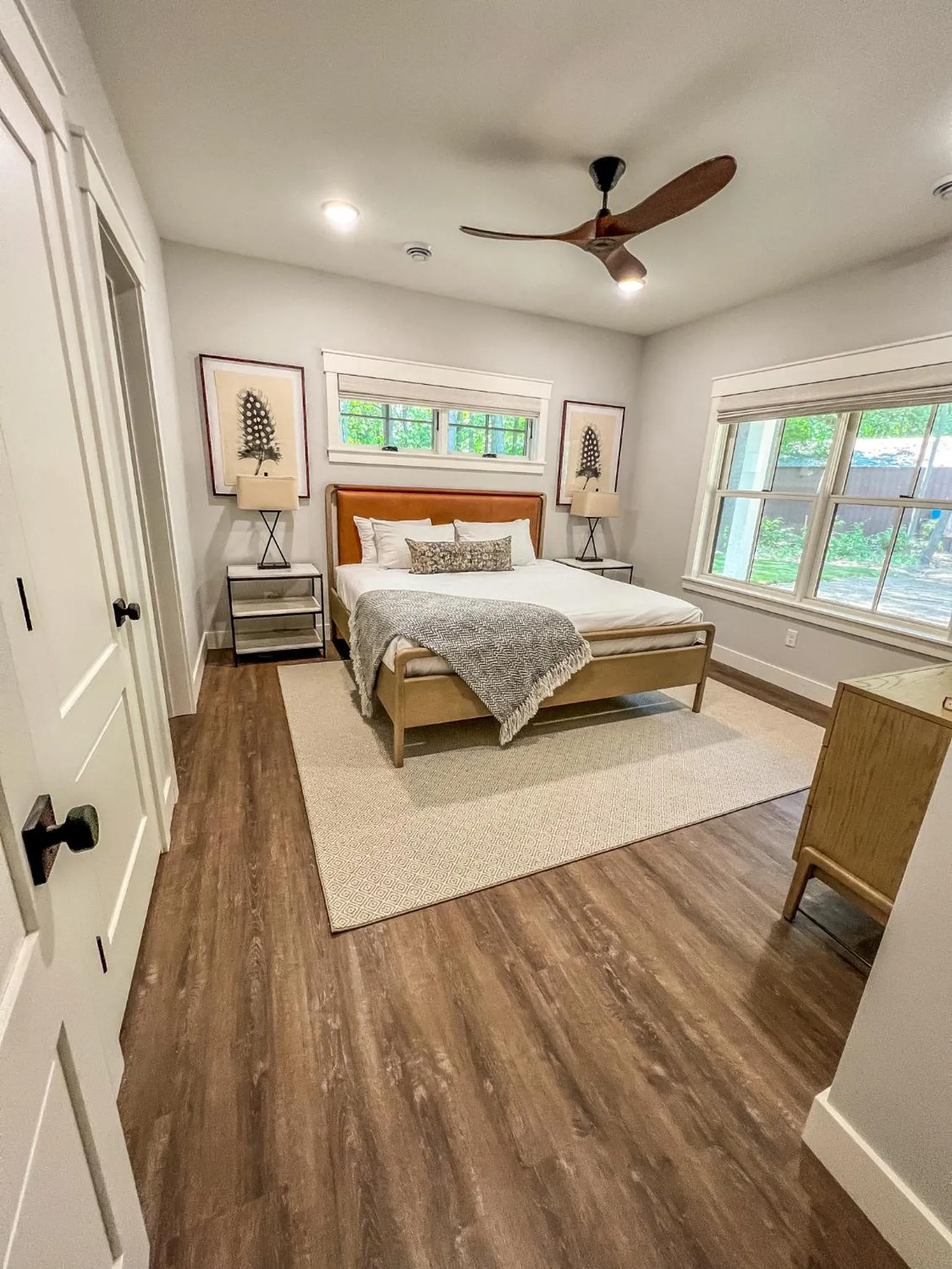 Bed in Ruttger's Bay Lake Resort