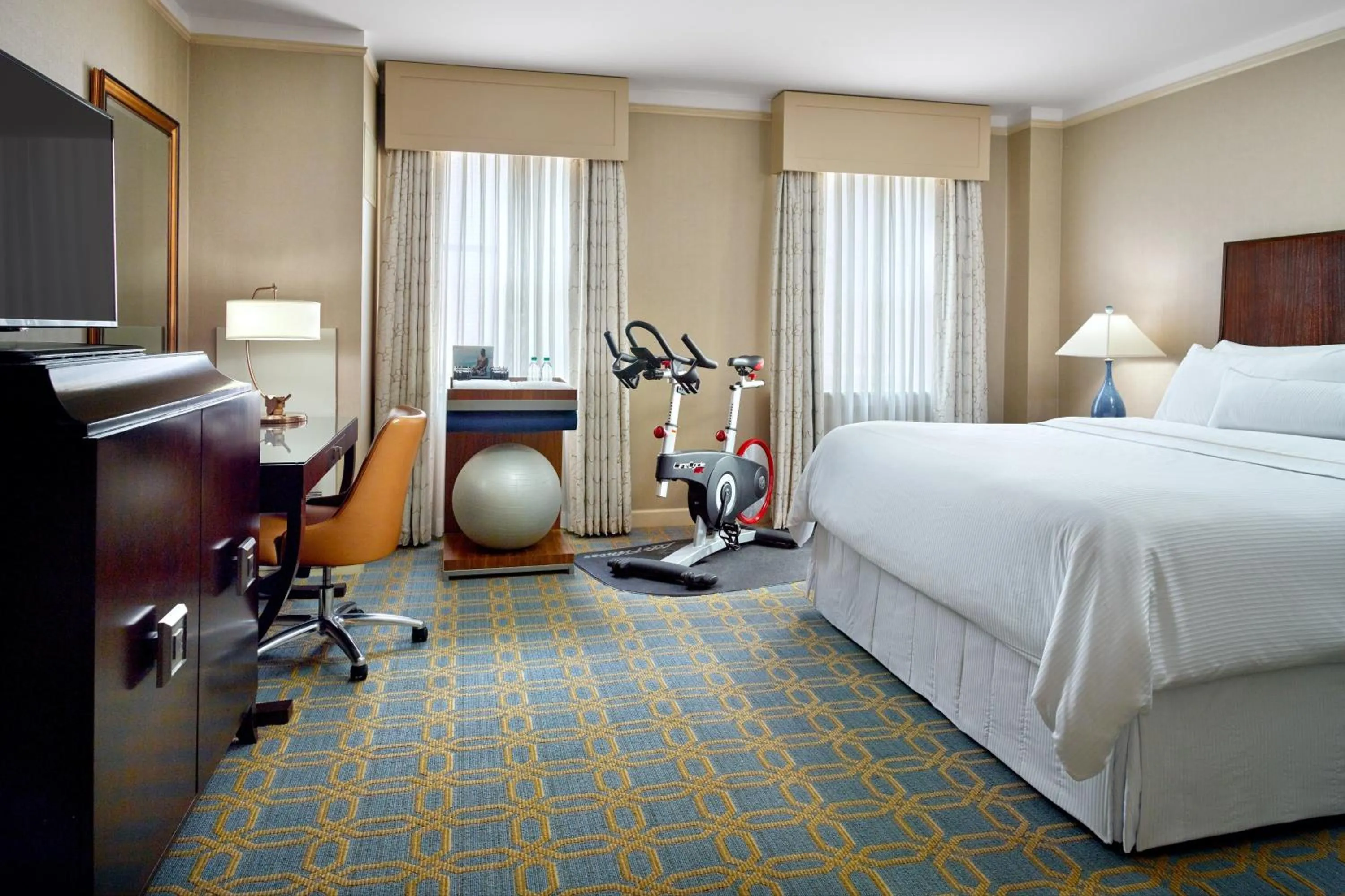 Bedroom in The Westin Poinsett, Greenville
