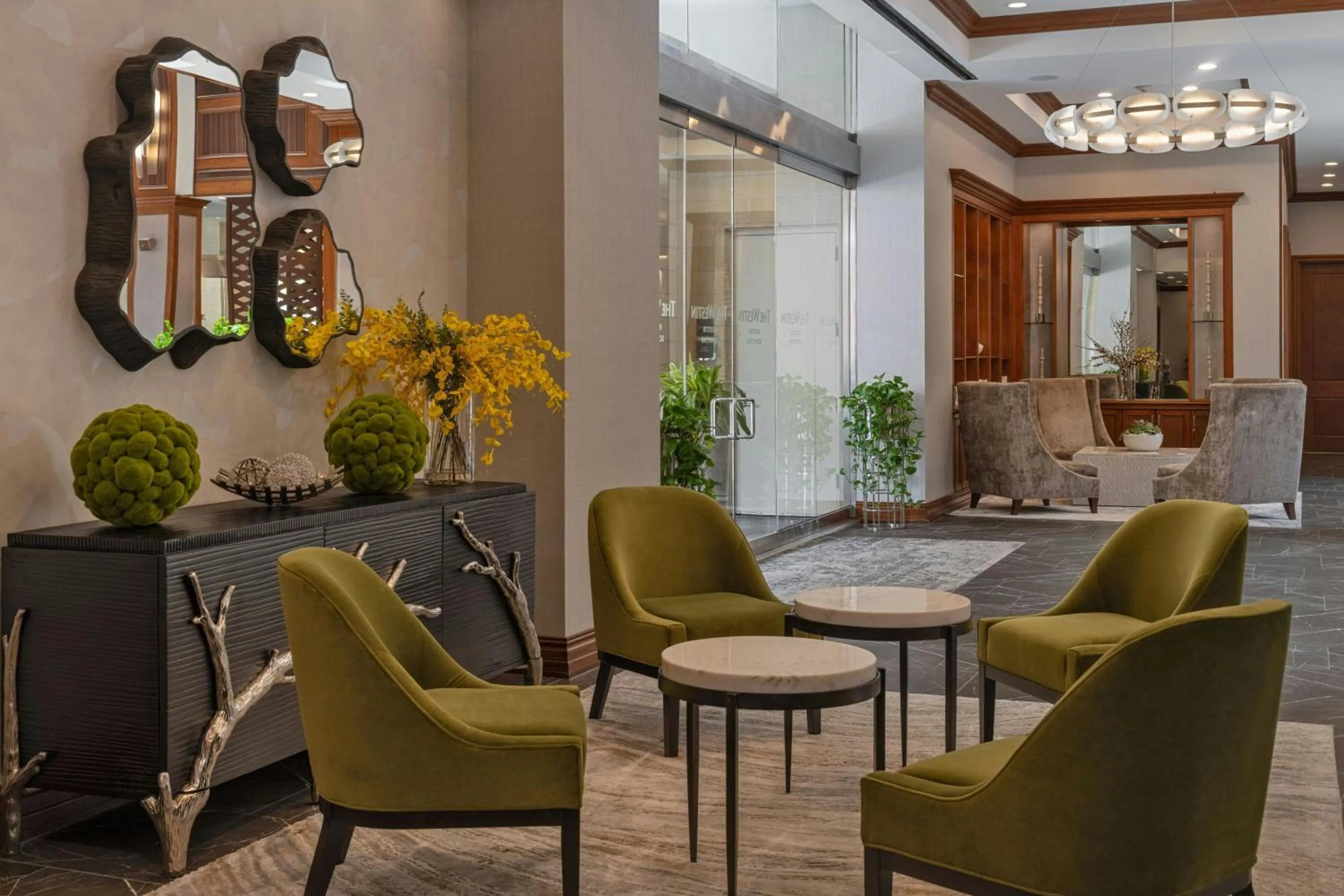 Lobby or reception in The Westin Houston Downtown