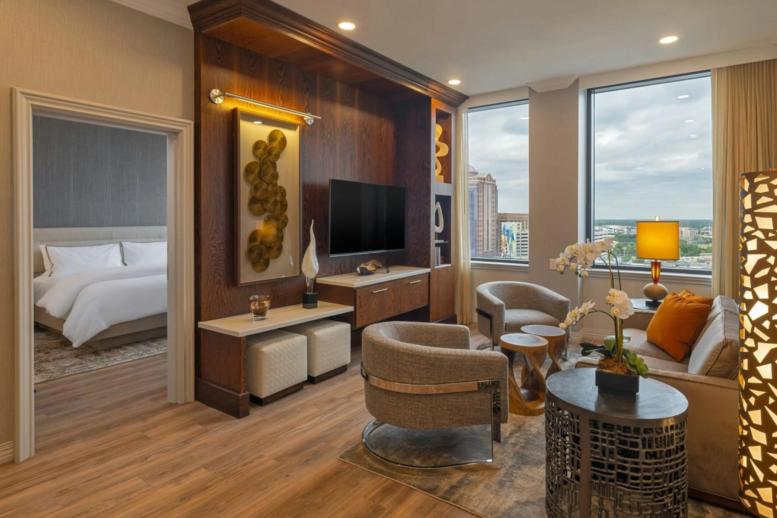 Photo of the whole room, Bed in The Westin Houston Downtown