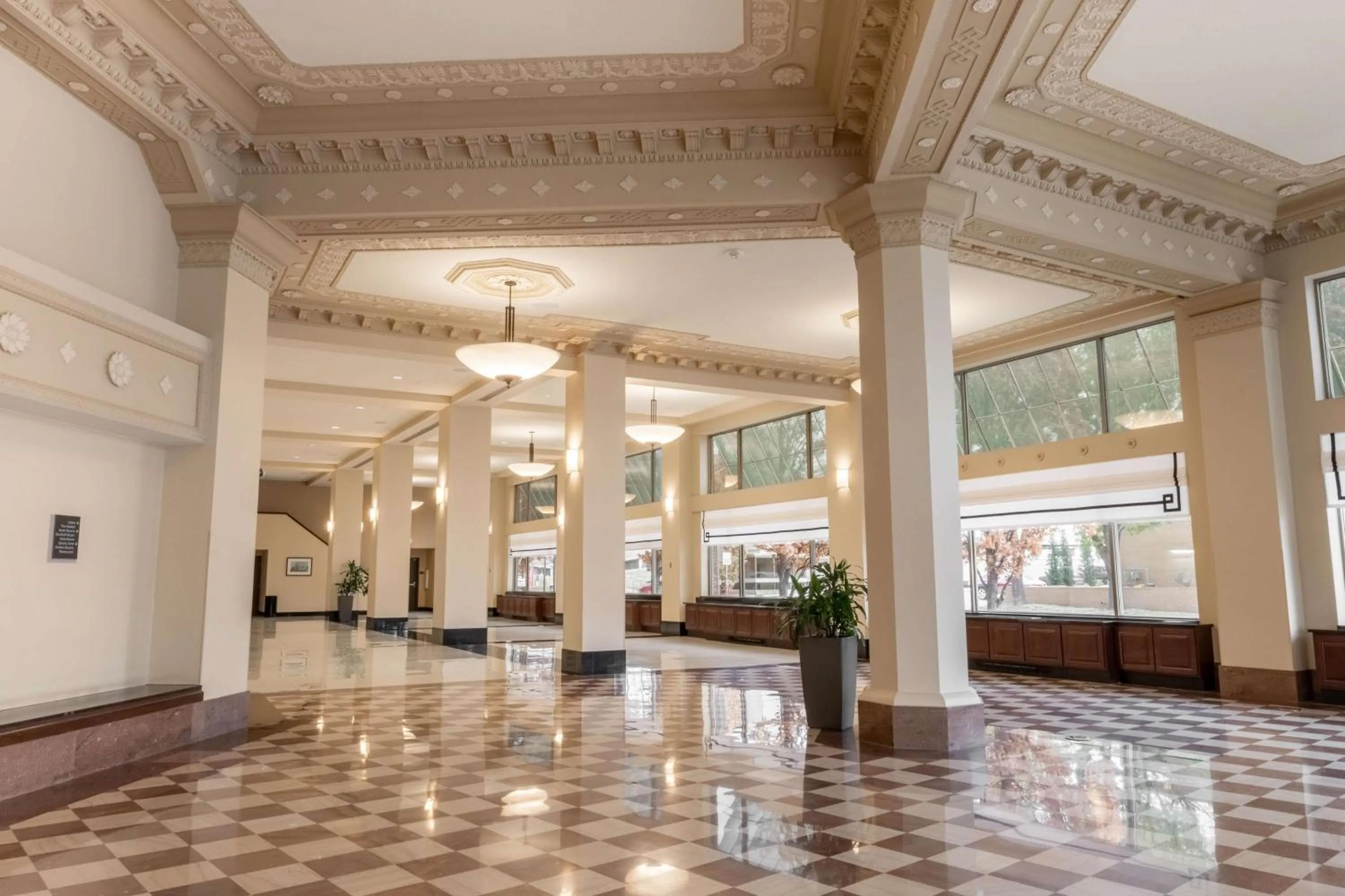 Lobby or reception in Drury Plaza Hotel Broadview Wichita