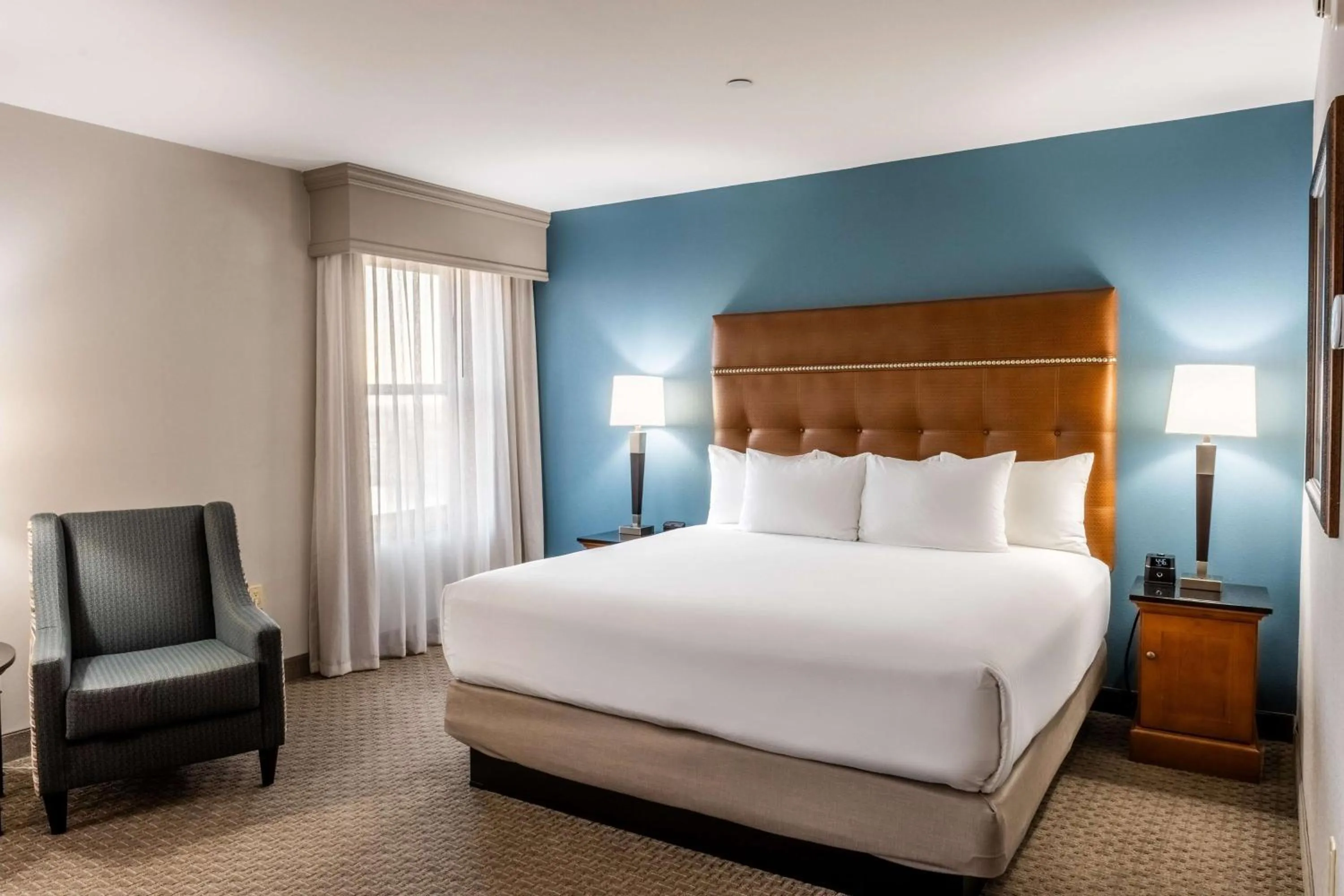 Bedroom, Bed in Drury Plaza Hotel Broadview Wichita