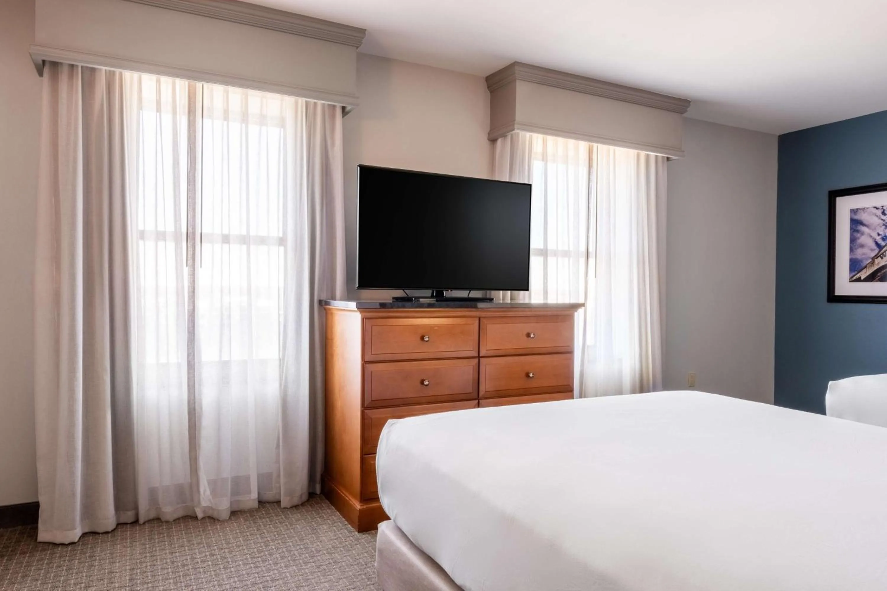 Bedroom, Bed in Drury Plaza Hotel Broadview Wichita