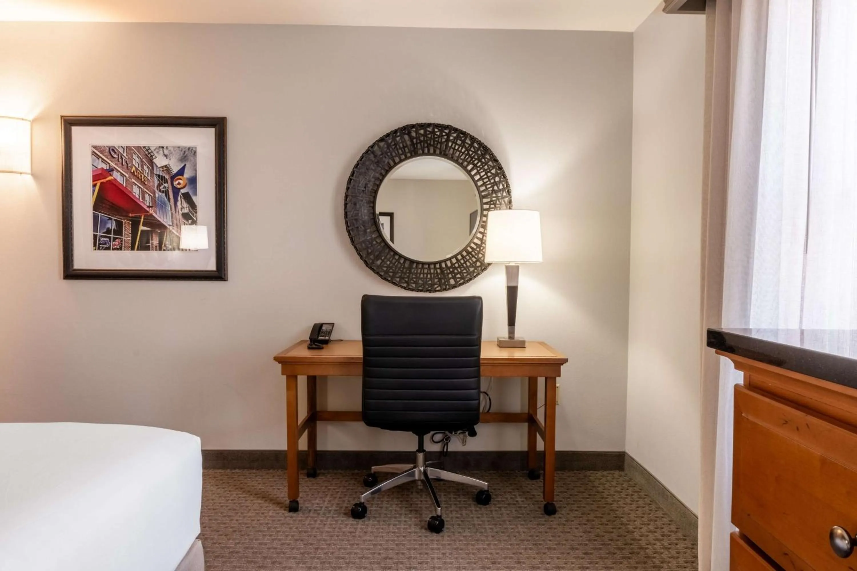 Bedroom, Bed in Drury Plaza Hotel Broadview Wichita