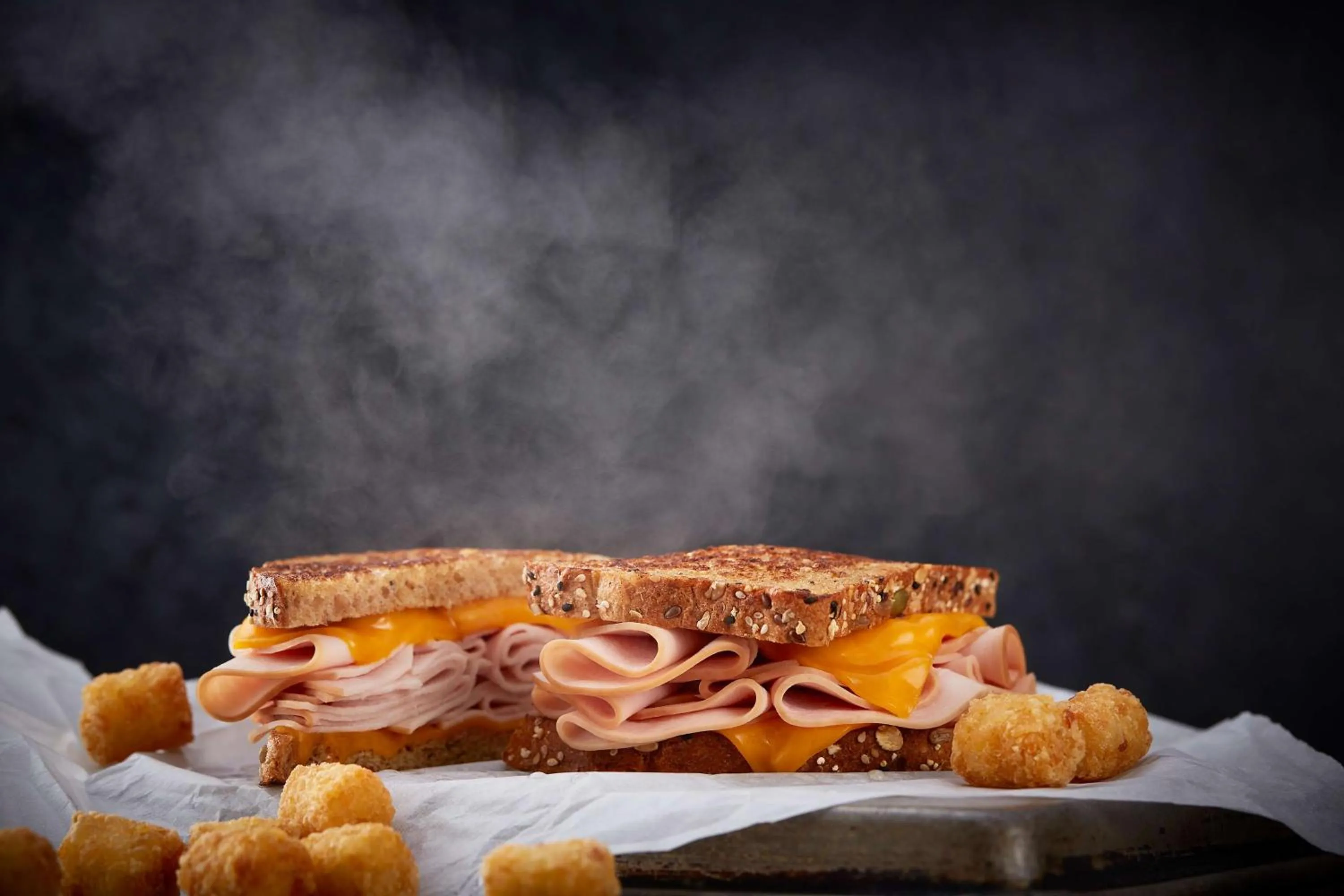 Lounge or bar in Drury Plaza Hotel Broadview Wichita