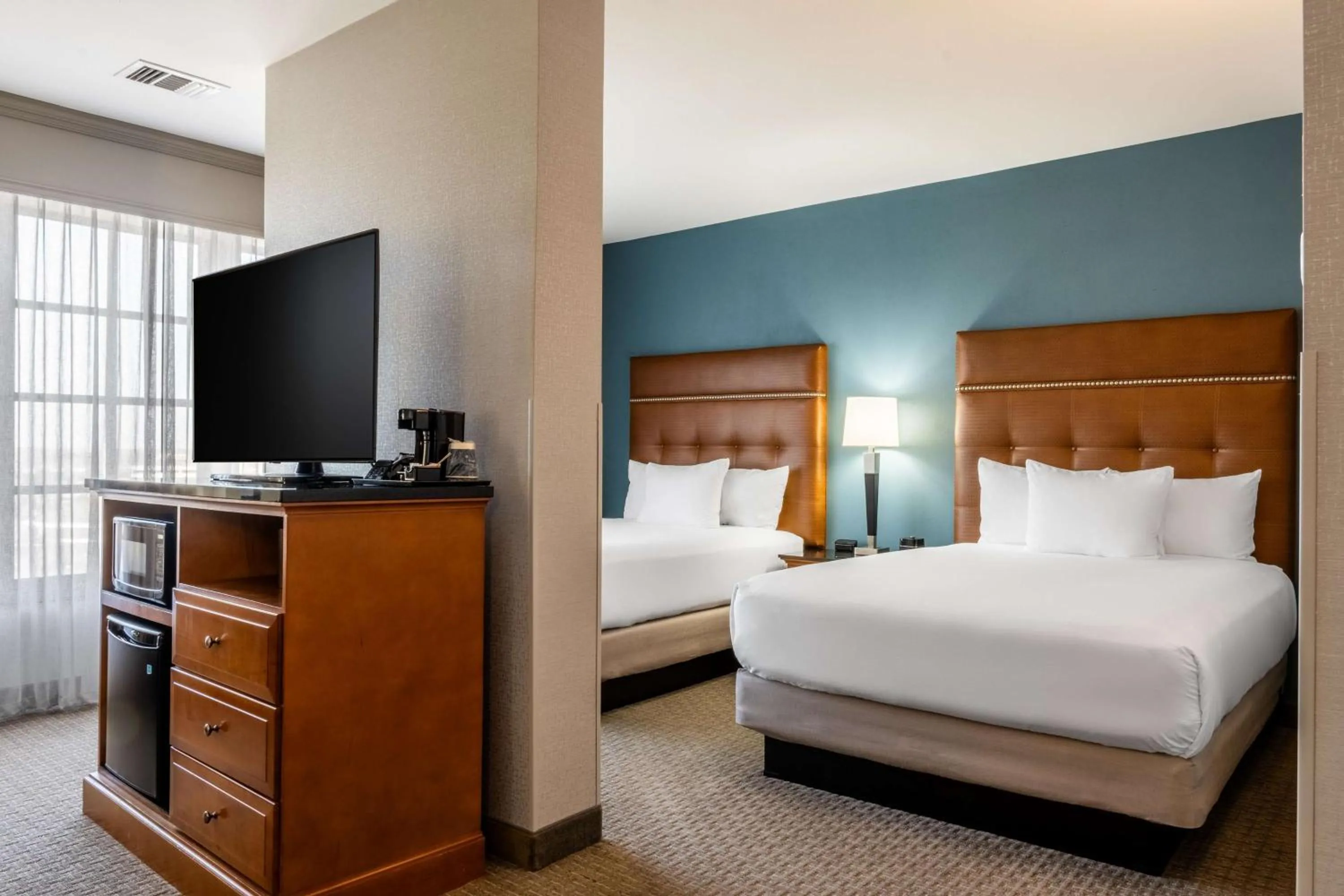 Bedroom, Bed in Drury Plaza Hotel Broadview Wichita