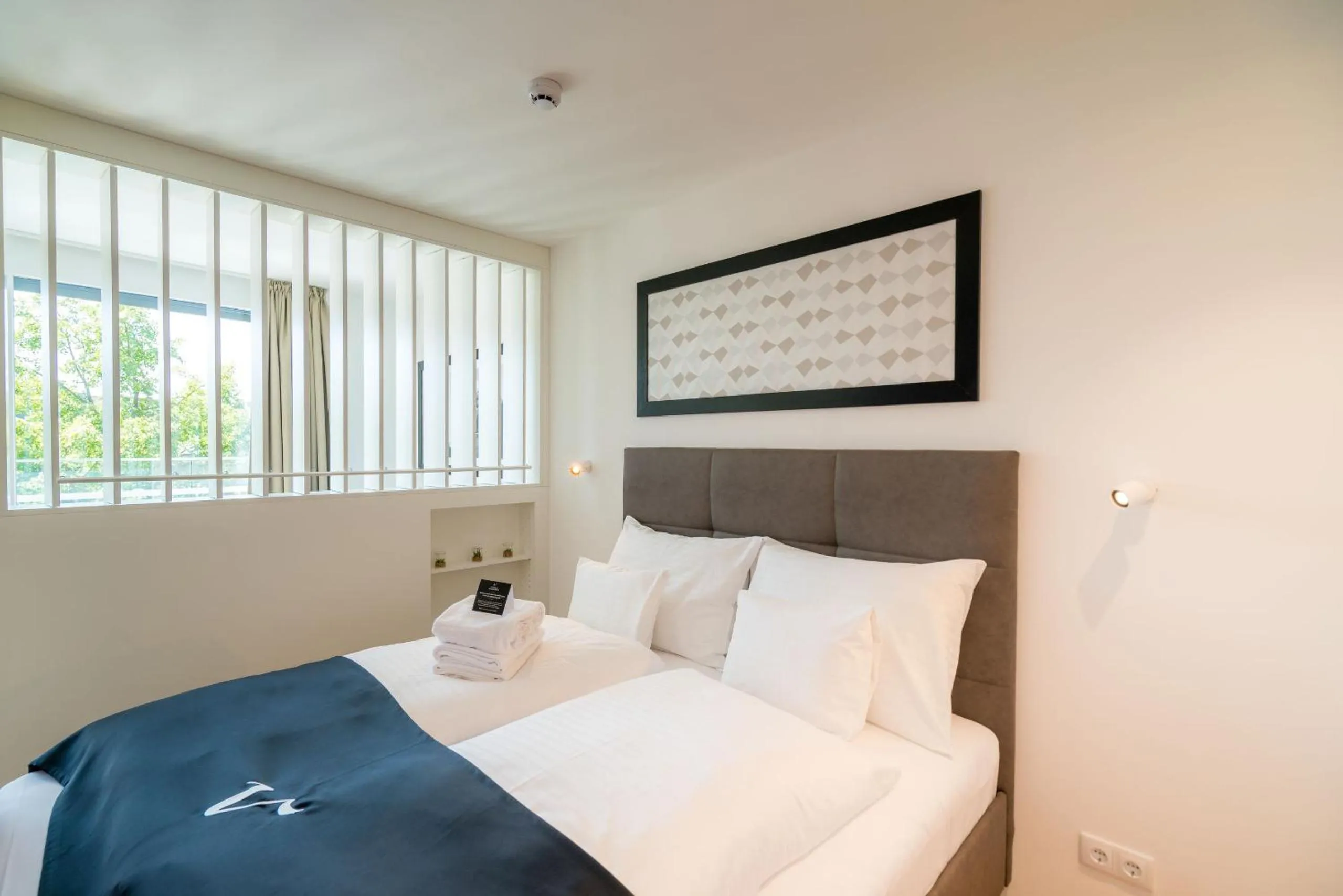 Bed in Vienna Residence, Hietzing - Schönbrunn