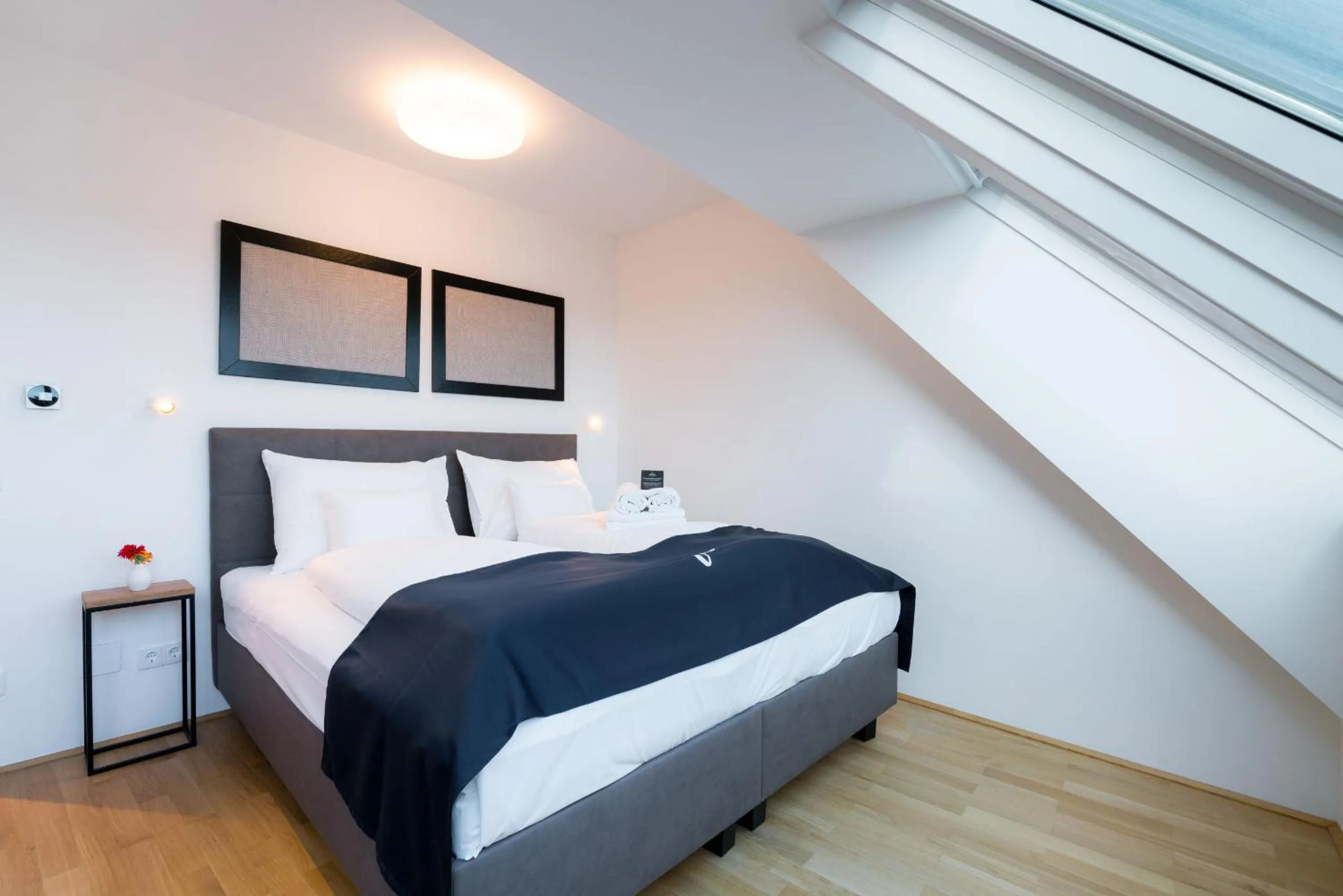 Bed in Vienna Residence, Hietzing - Schönbrunn