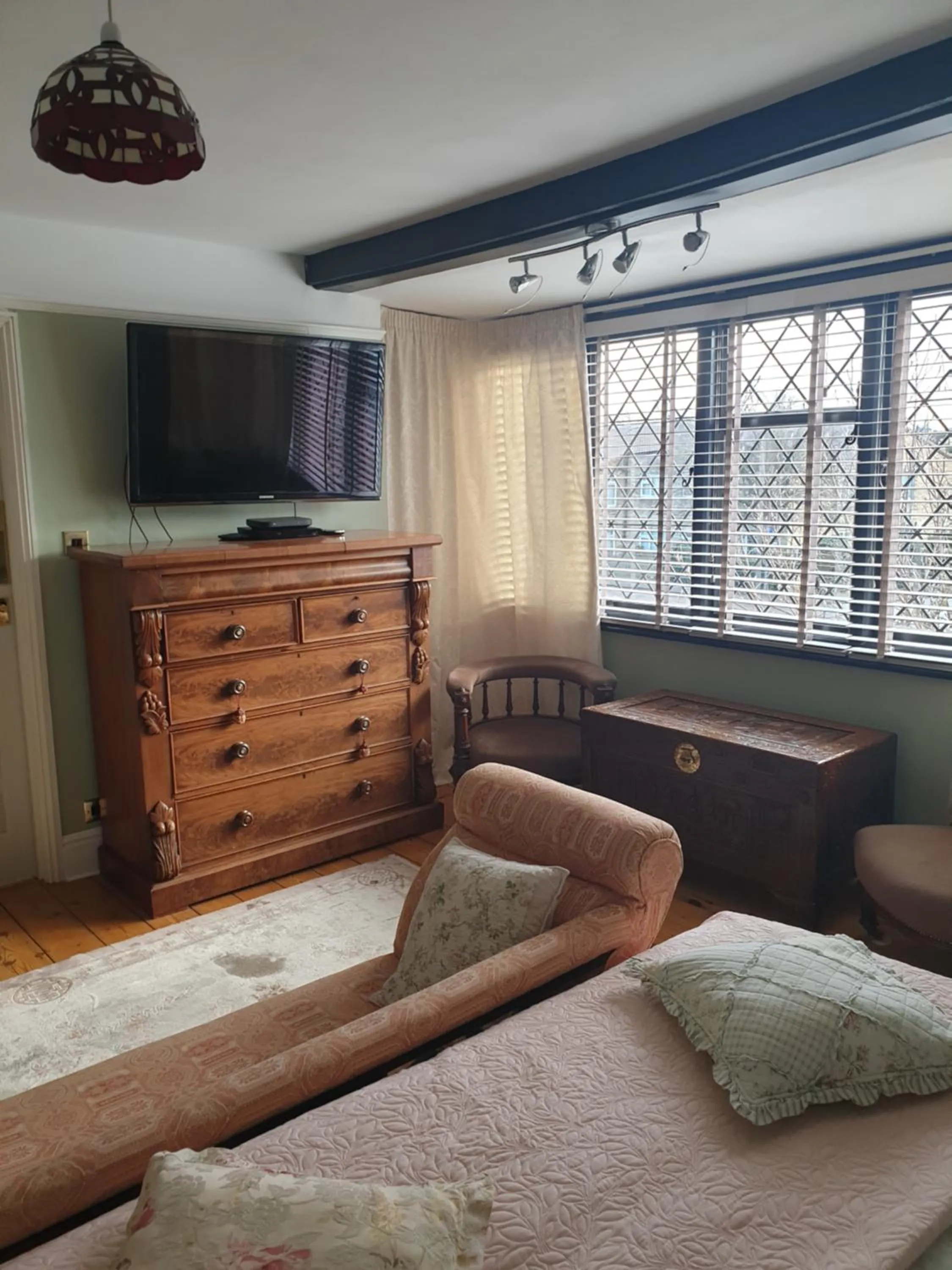 Bed in Harry's bed and breakfast