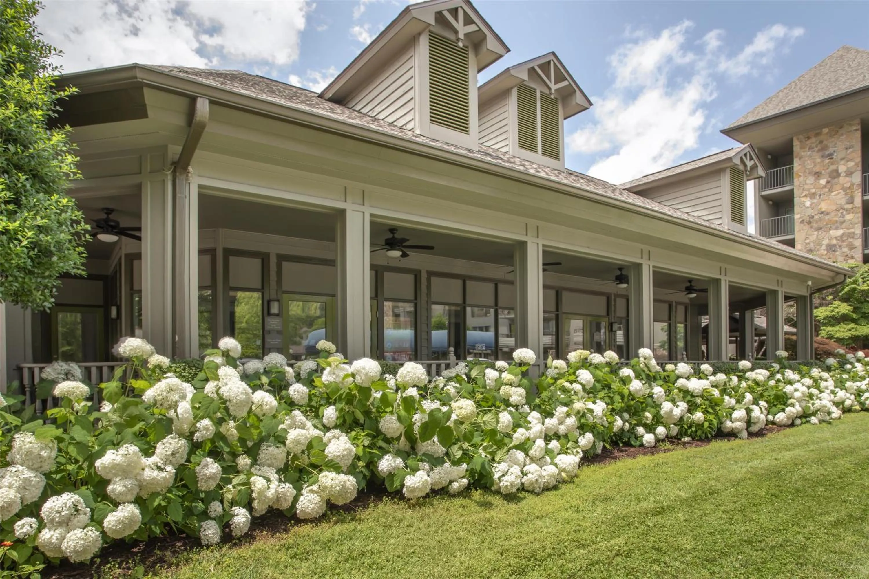 Property building in Best Western Plaza Inn