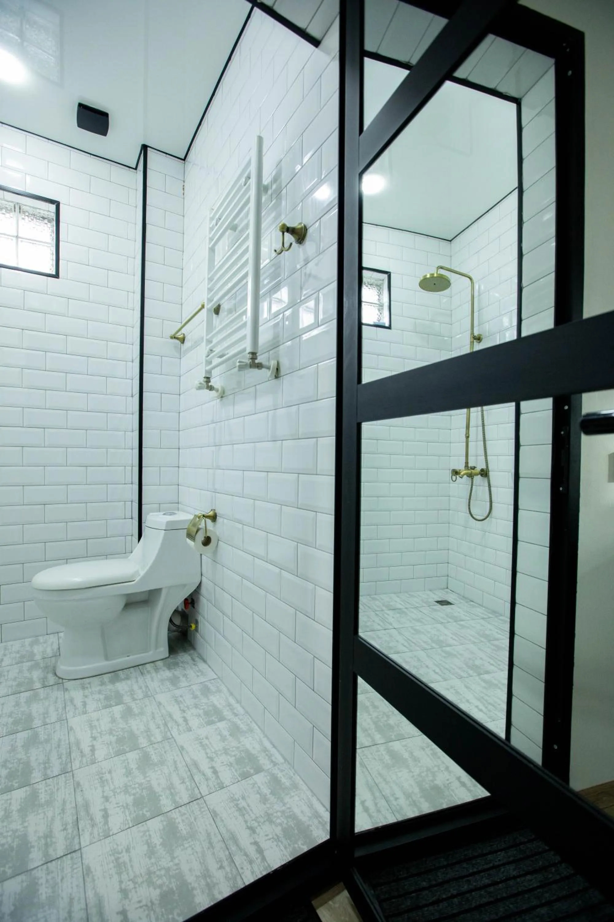 Bathroom in Level Up Hotel & Restaurant