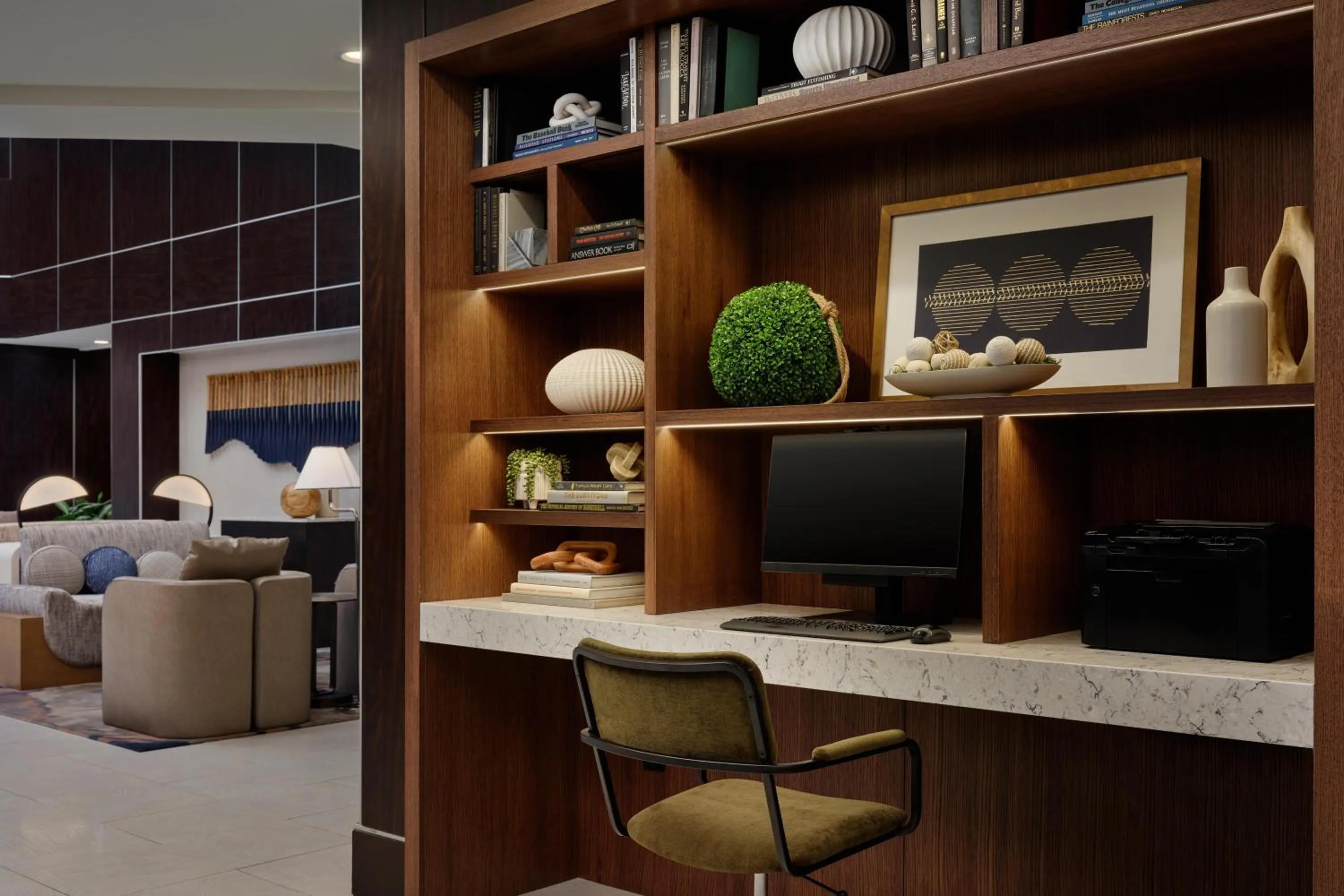 On-site shops in Hyatt Regency Suites Atlanta Northwest