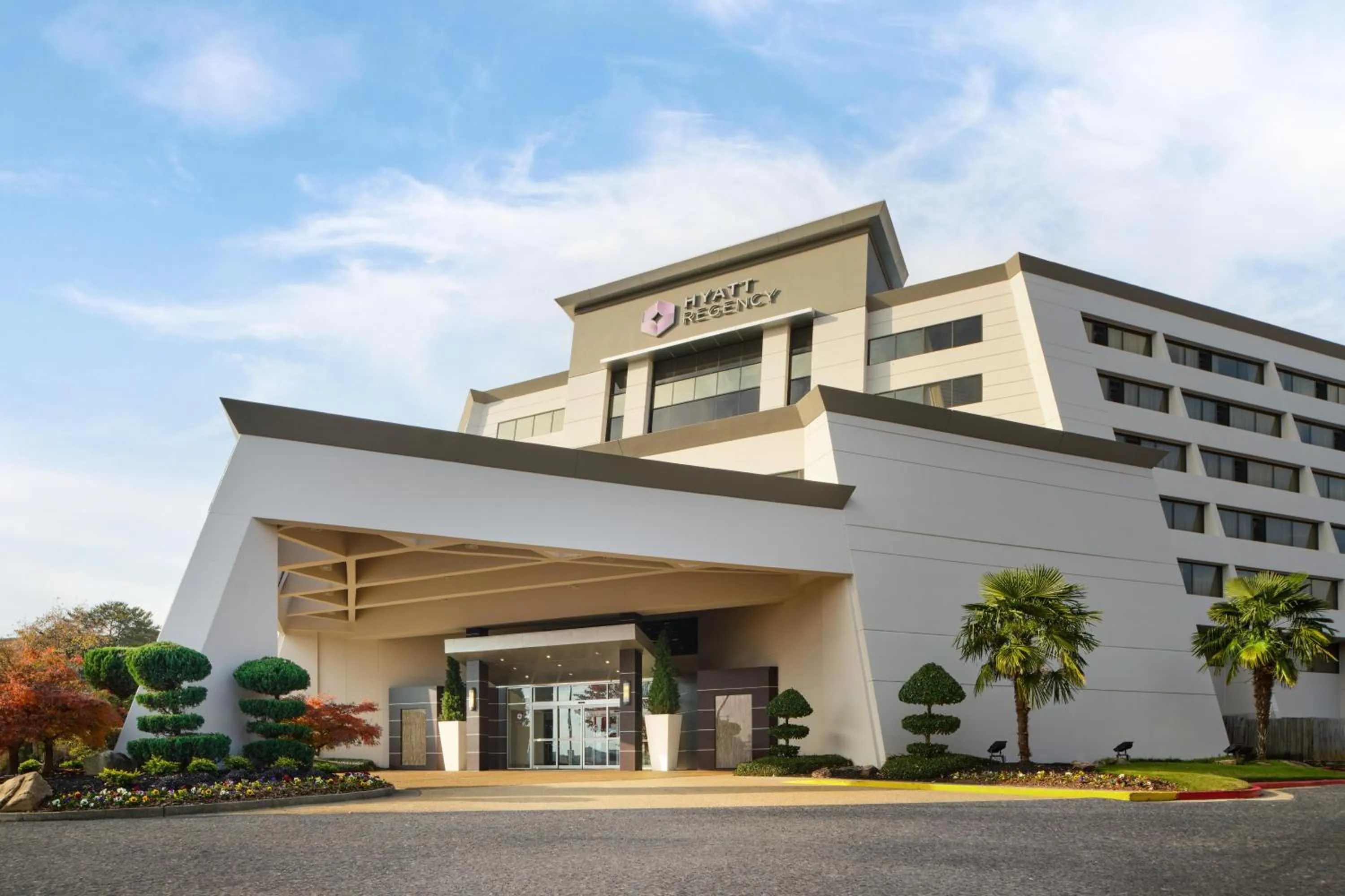 Property building in Hyatt Regency Suites Atlanta Northwest