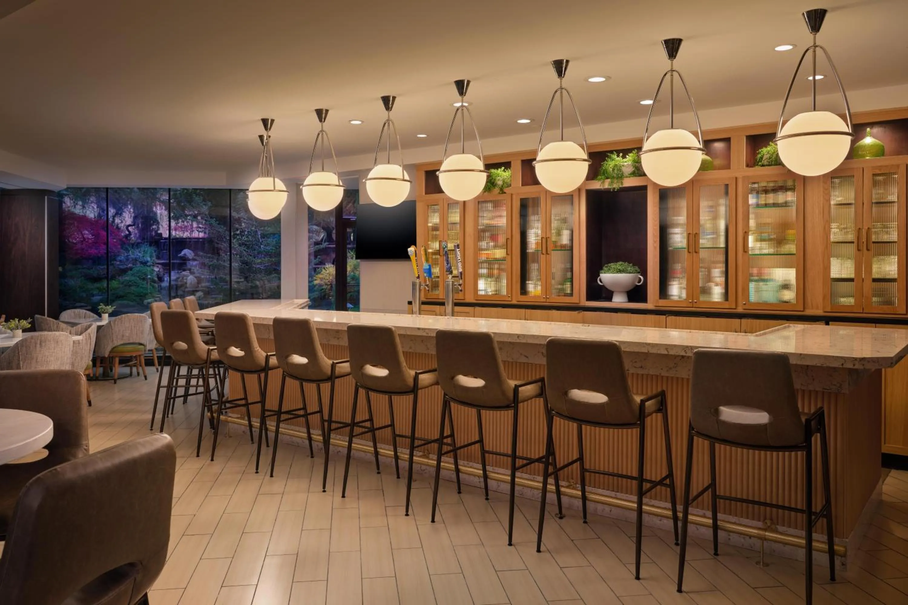 Restaurant/places to eat in Hyatt Regency Suites Atlanta Northwest