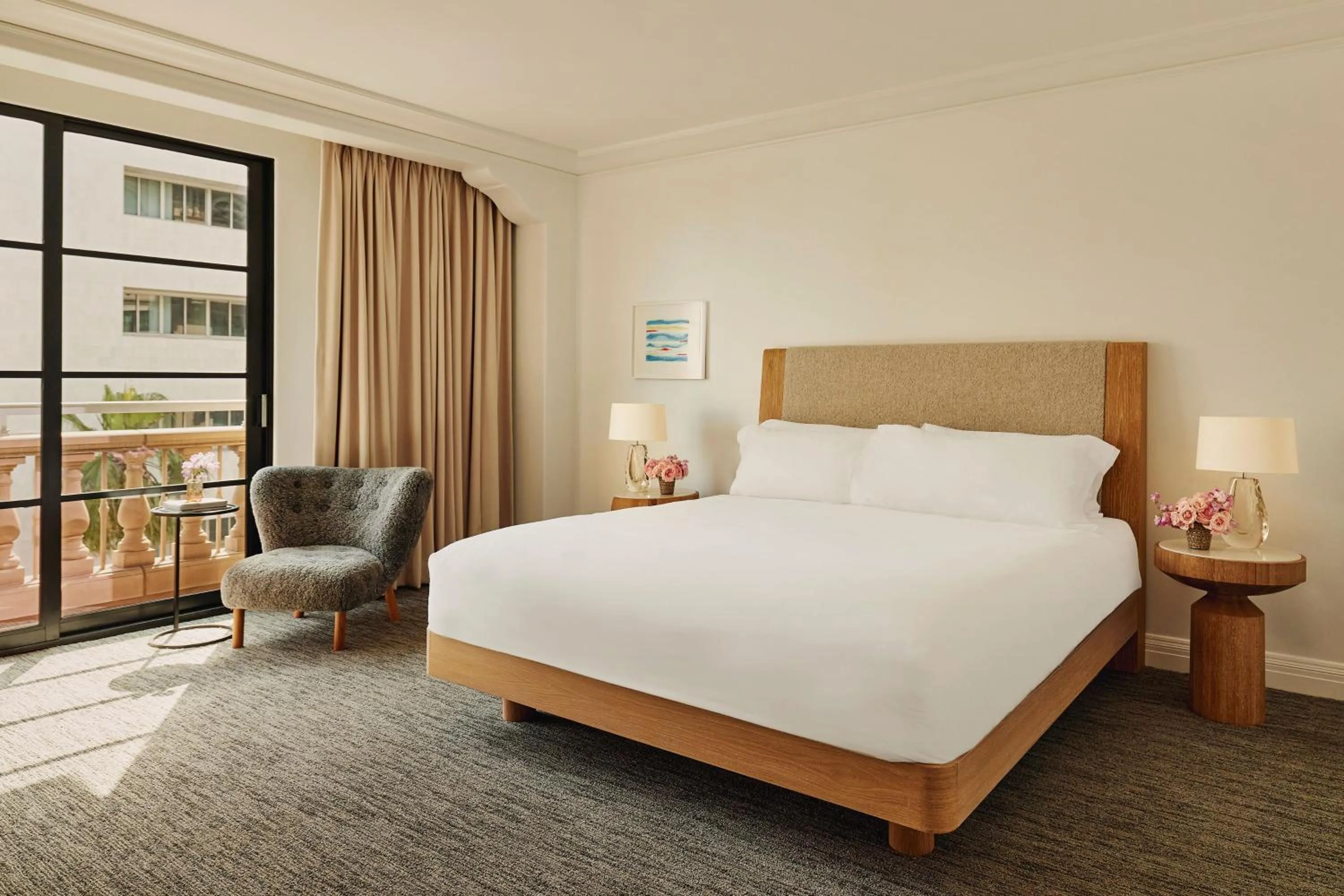 Bedroom, Bed in The Maybourne Beverly Hills, Maybourne