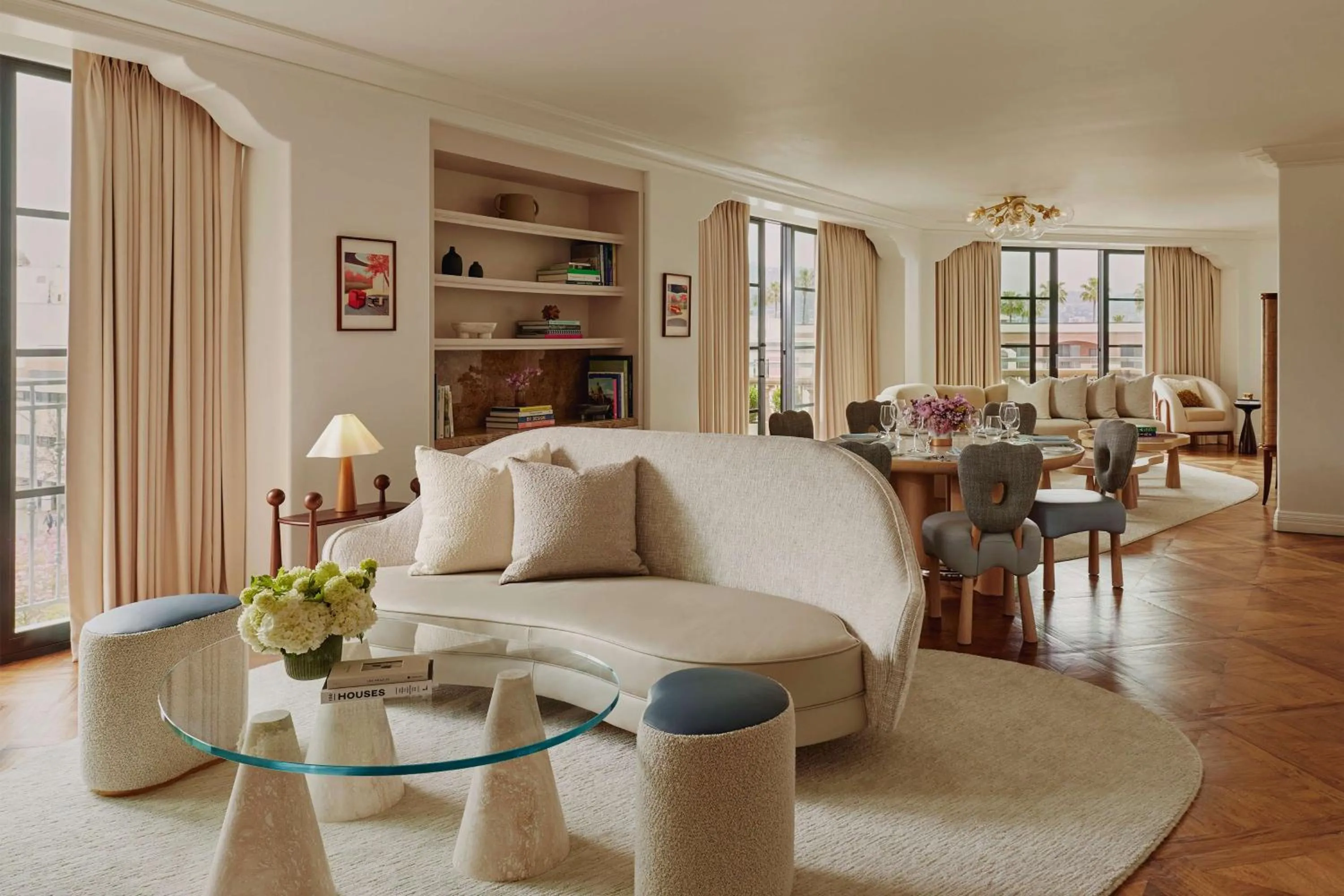 Photo of the whole room in The Maybourne Beverly Hills, Maybourne