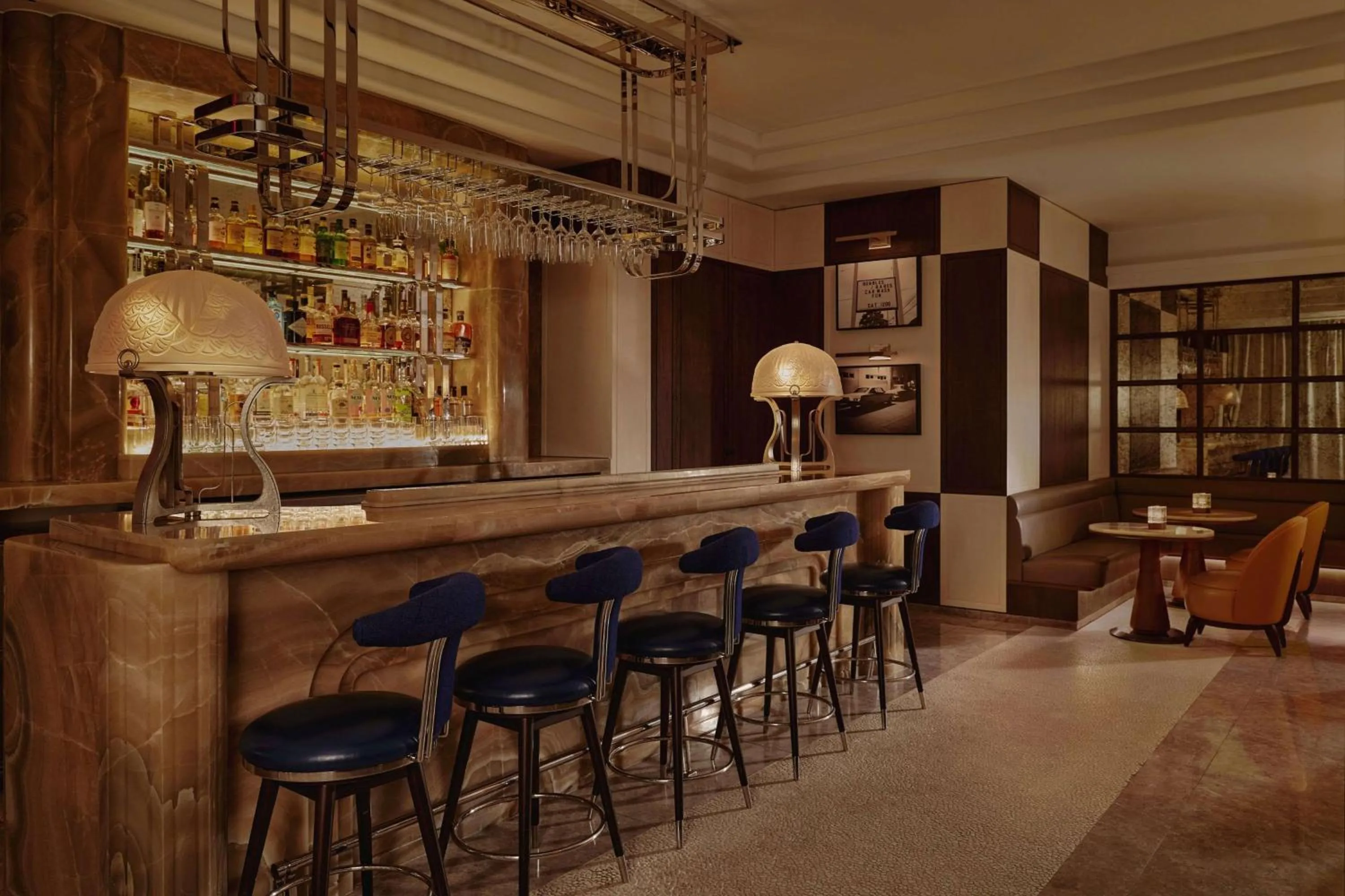 Lounge or bar in The Maybourne Beverly Hills, Maybourne