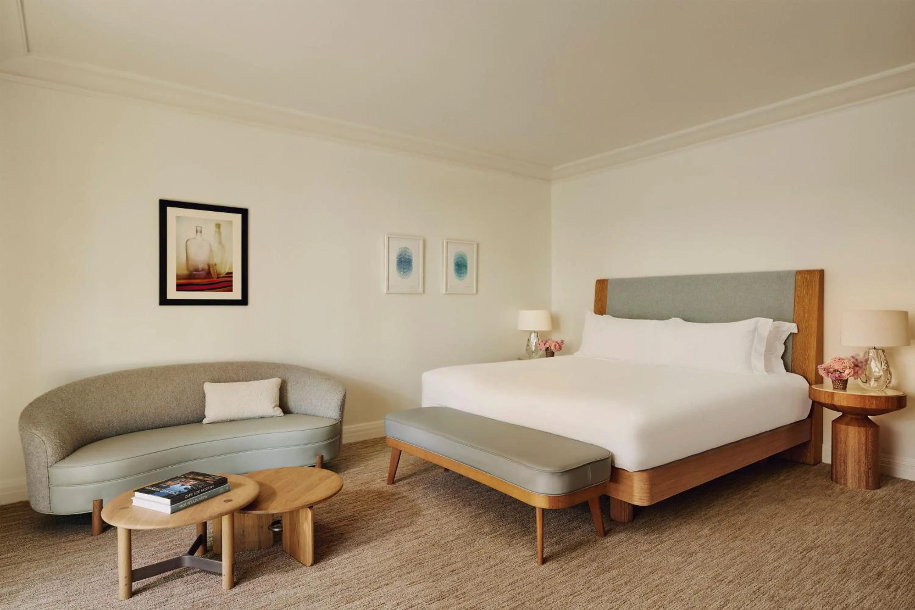 Bedroom, Bed in The Maybourne Beverly Hills, Maybourne