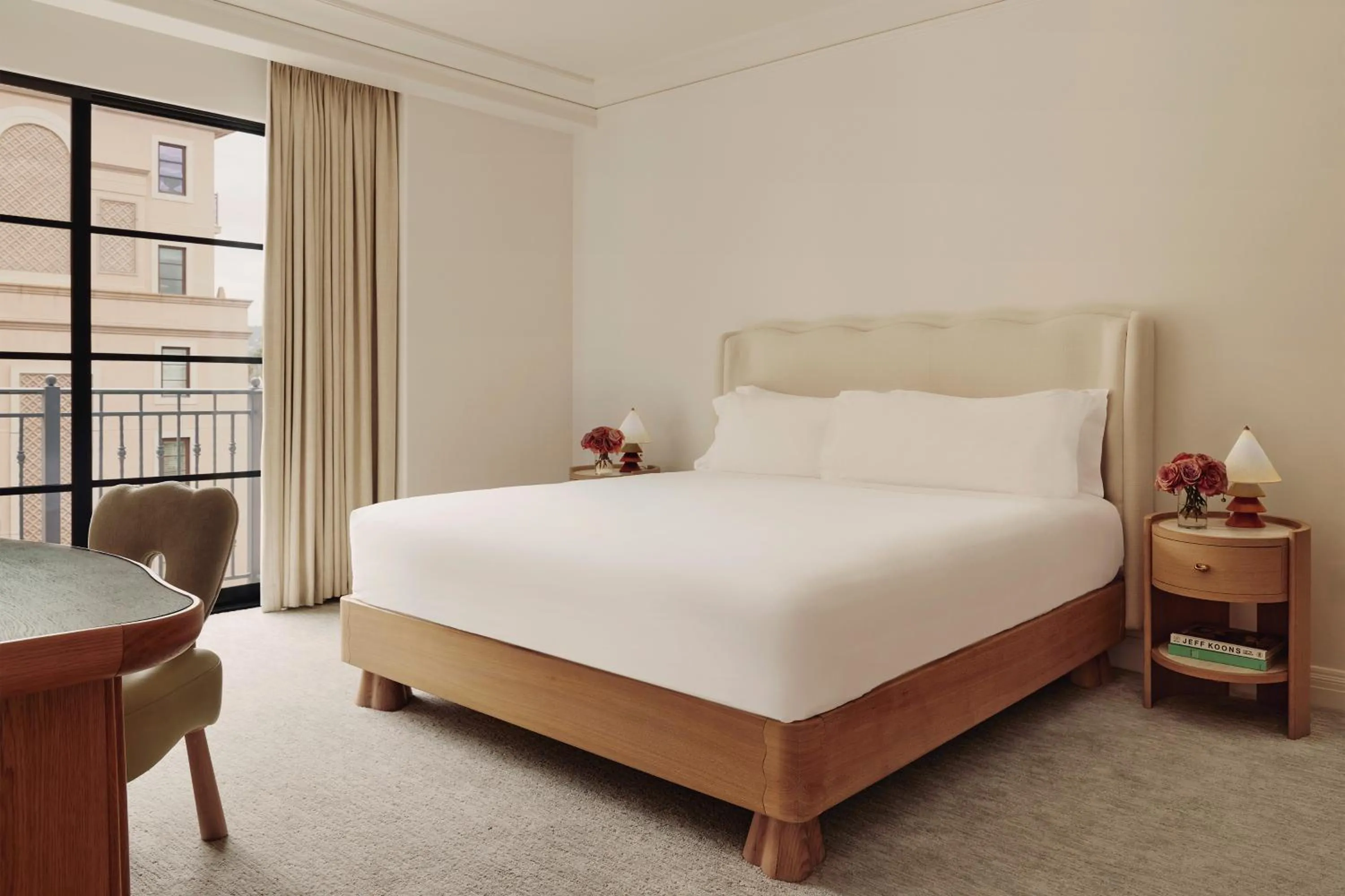 Bedroom, Bed in The Maybourne Beverly Hills, Maybourne