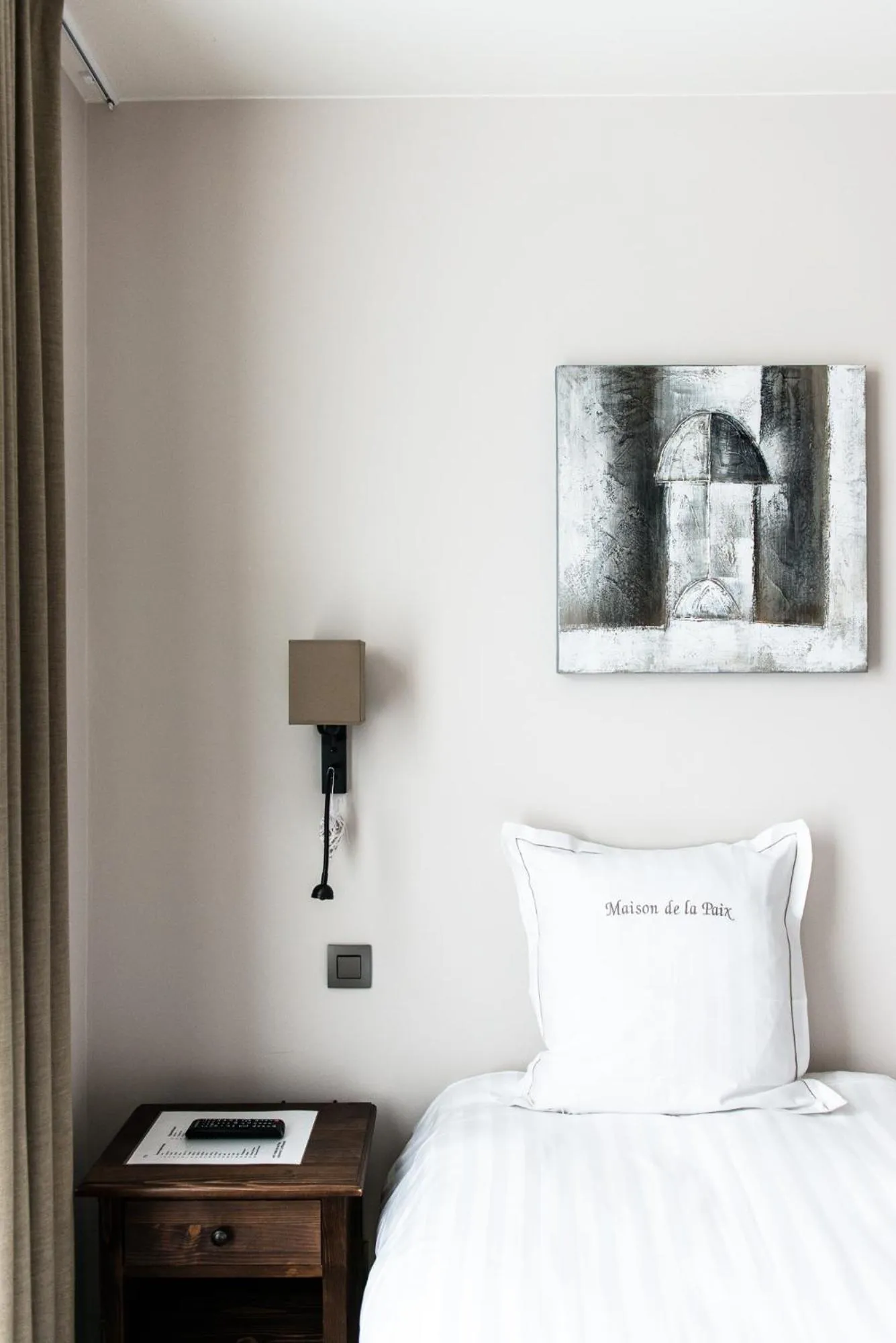 Bed in Maison de la Paix