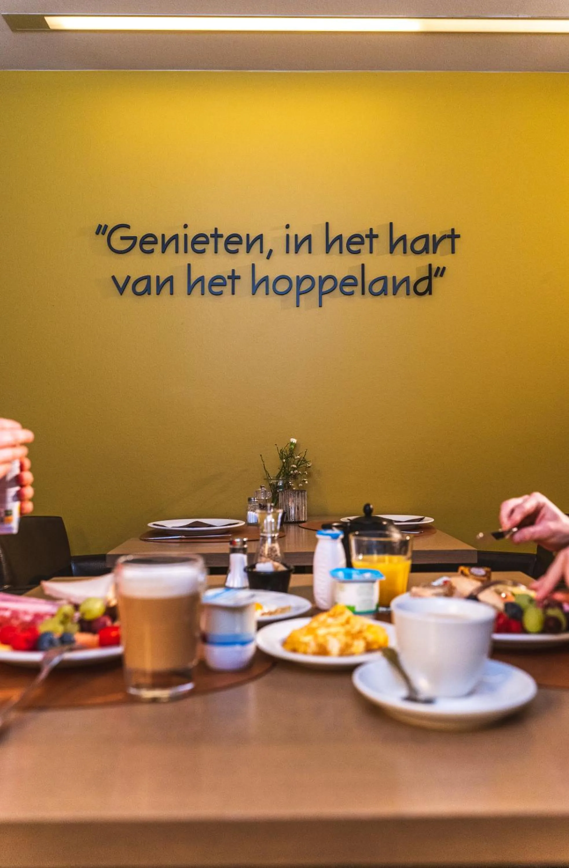 Breakfast in Maison de la Paix