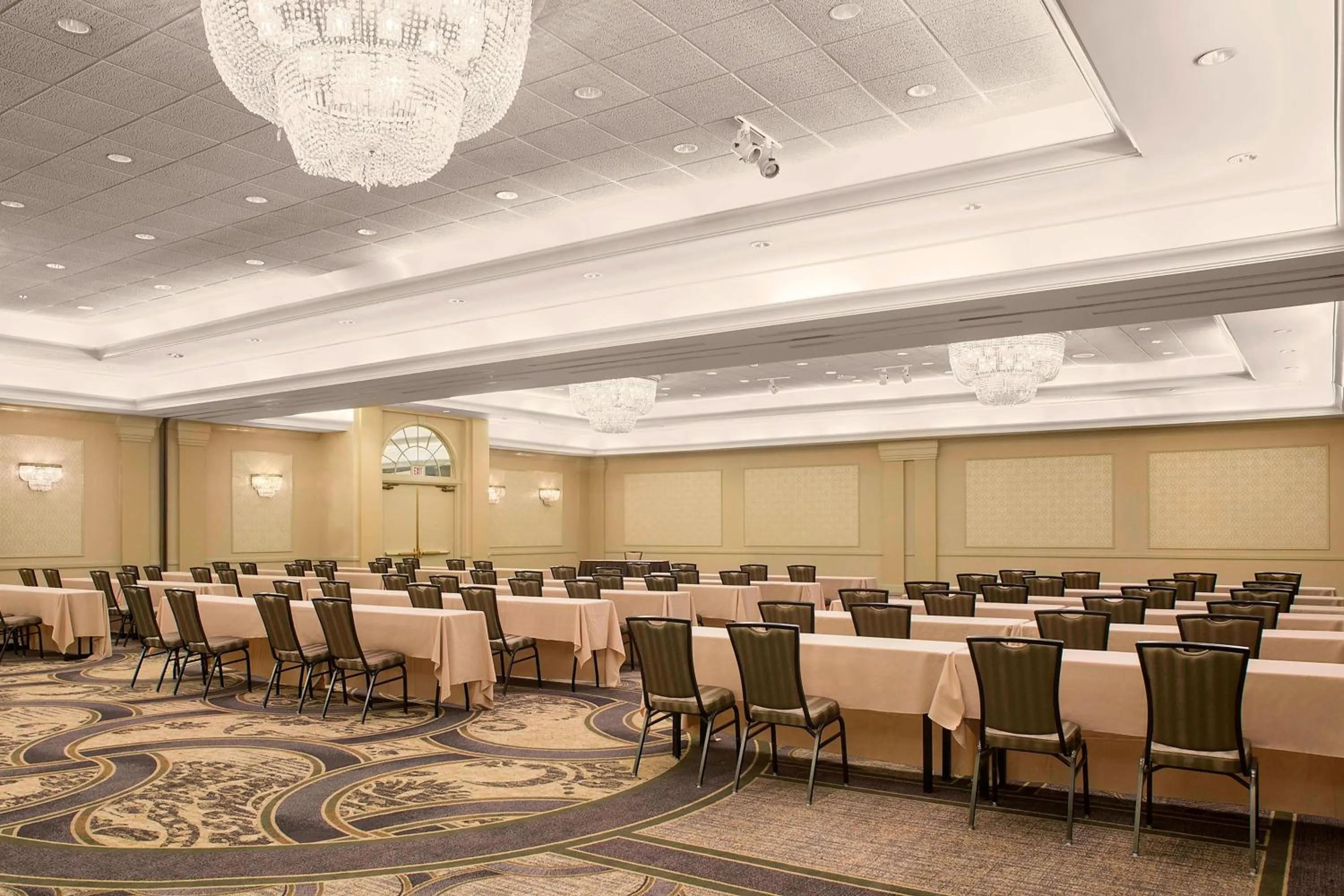 Meeting/conference room in Sheraton Suites Akron Cuyahoga Falls