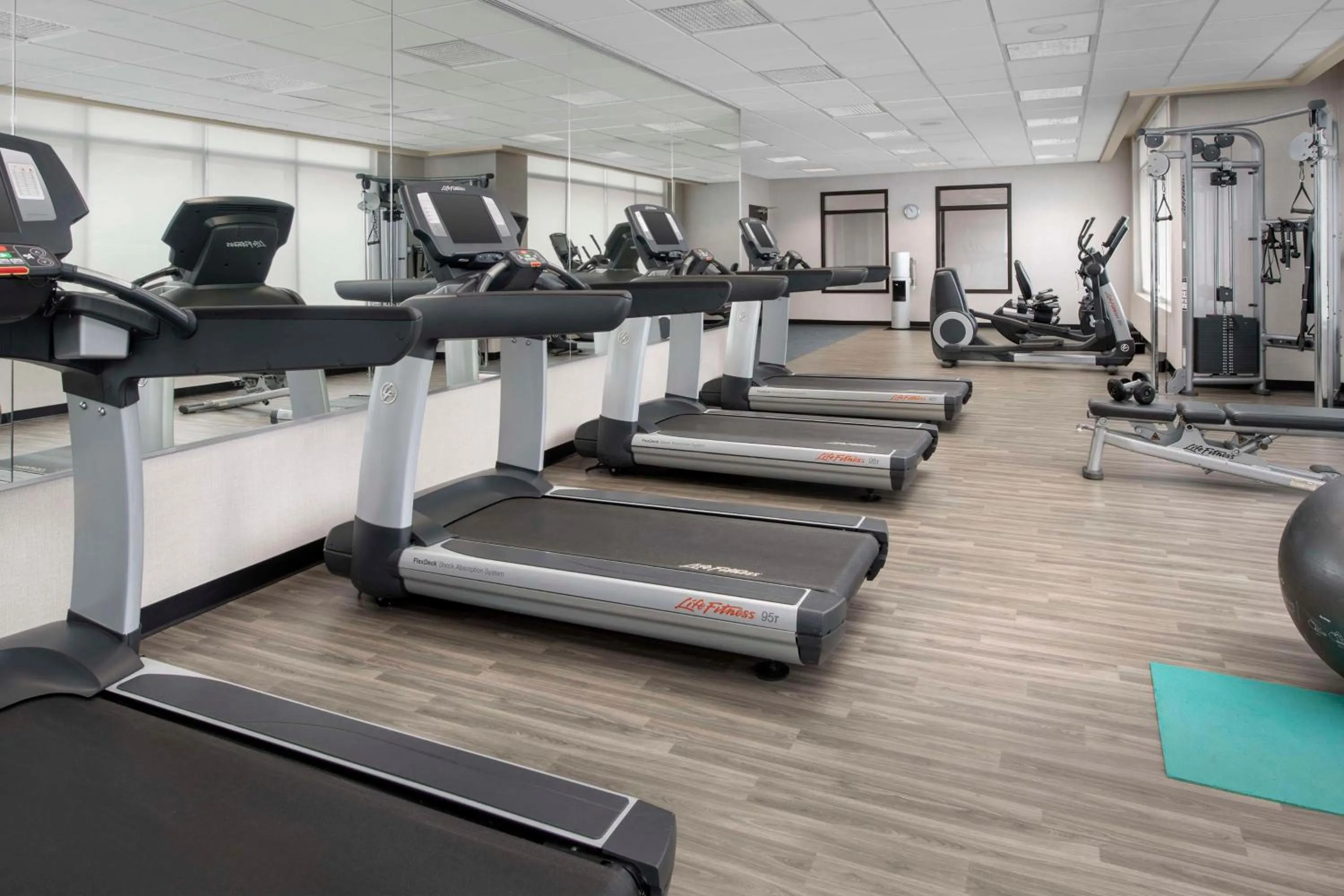 Fitness centre/facilities in Hyatt Place Sugar Land