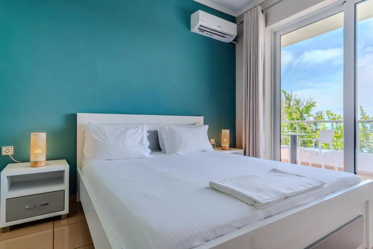 Bedroom, Bed in Aphrodite's Garden