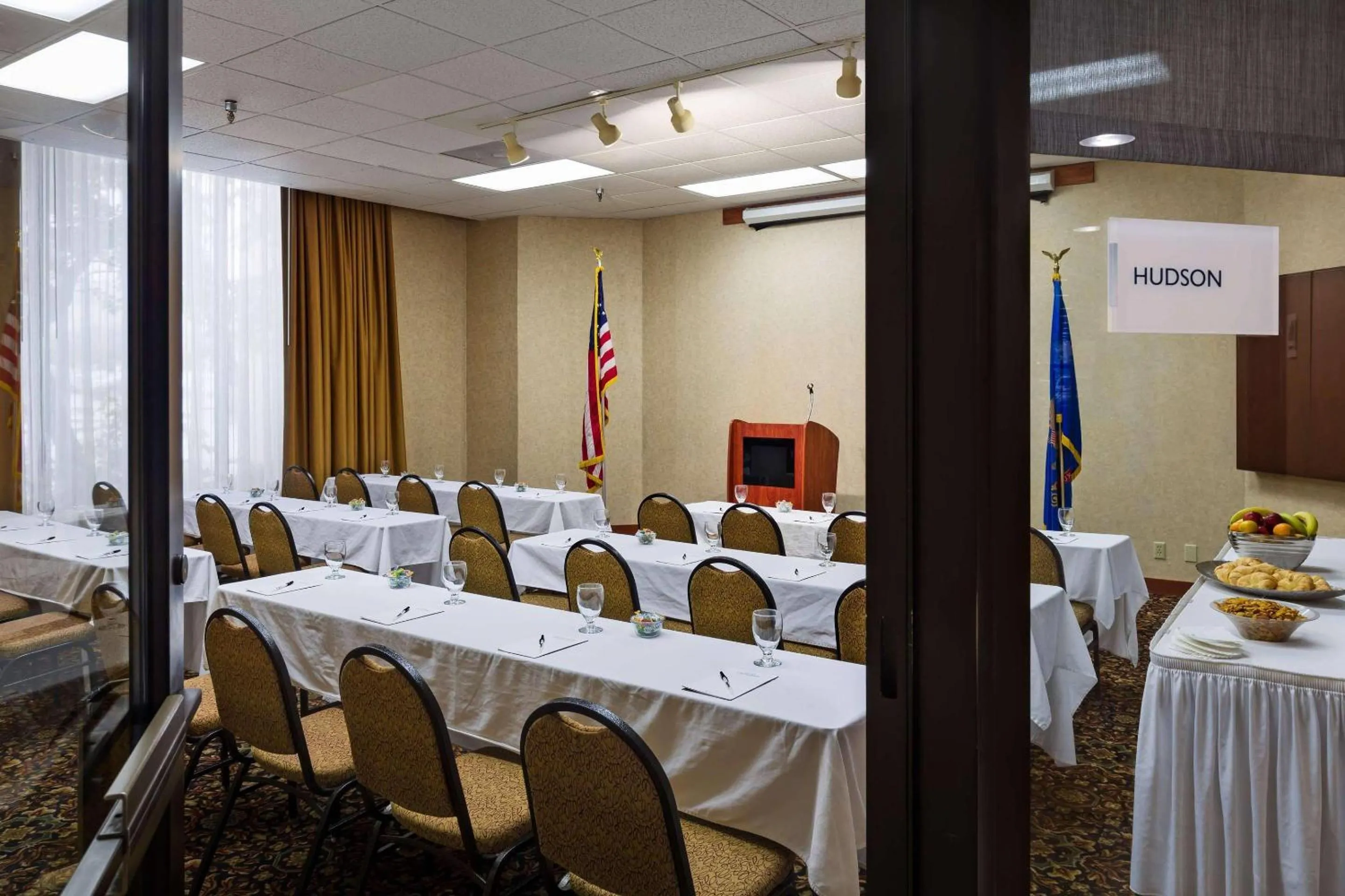 Meeting/conference room in Radisson Hotel Bismarck