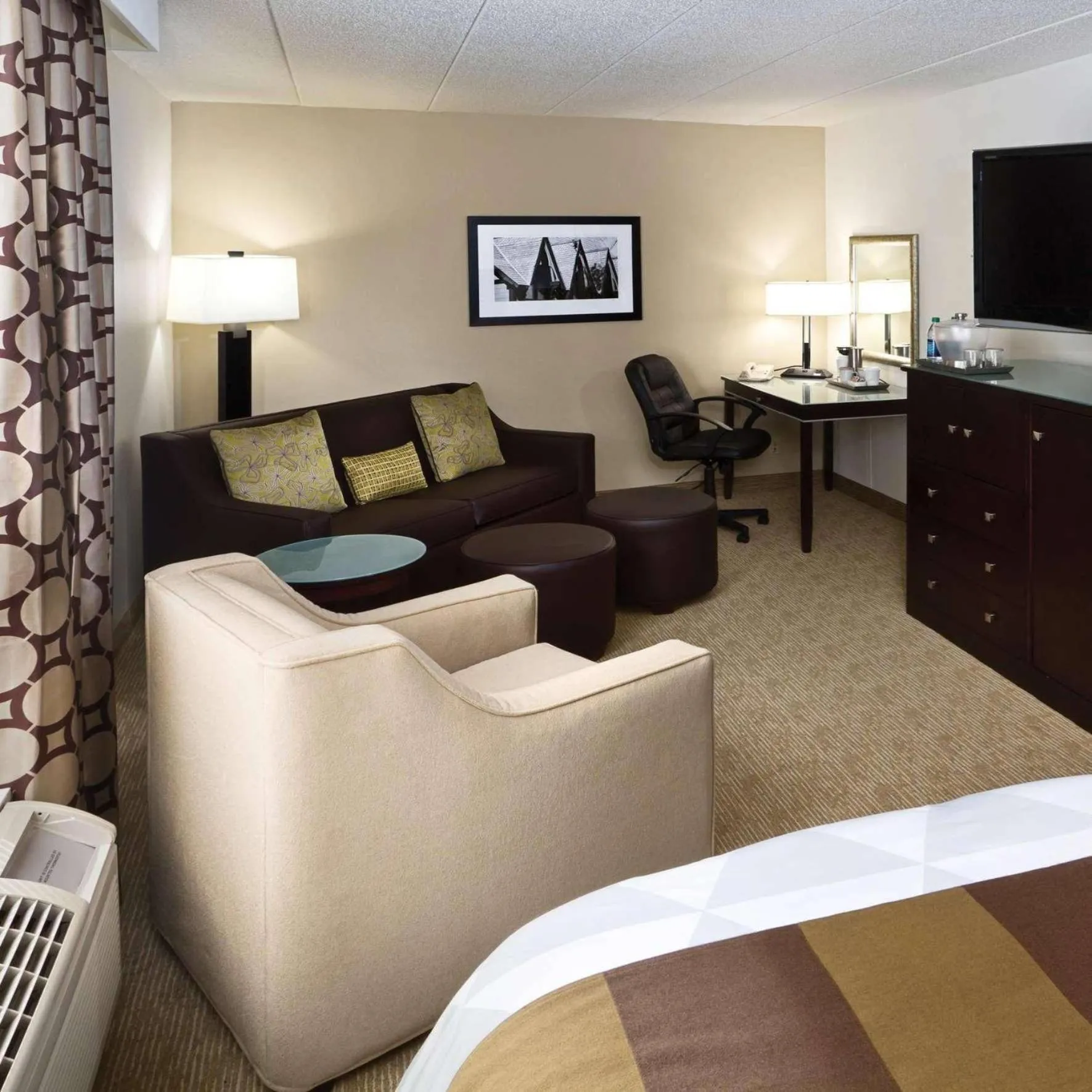 Bedroom in Radisson Hotel Bismarck