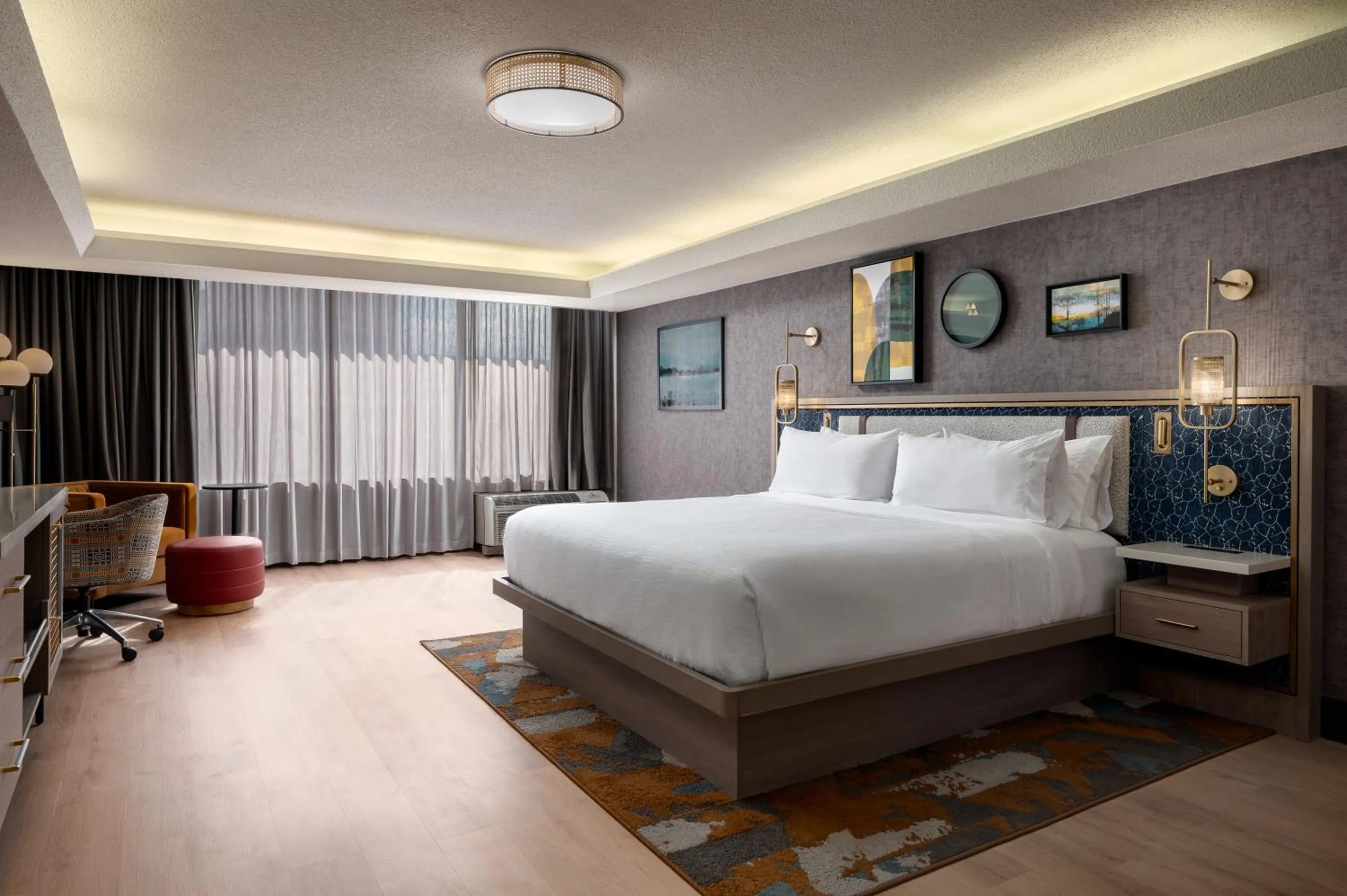 Bed in Hotel Indigo Detroit North - Troy by IHG