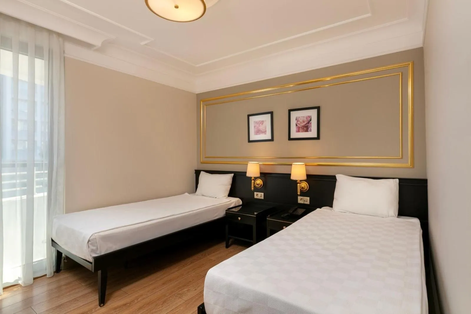 Bedroom, Bed in Reo Hotel