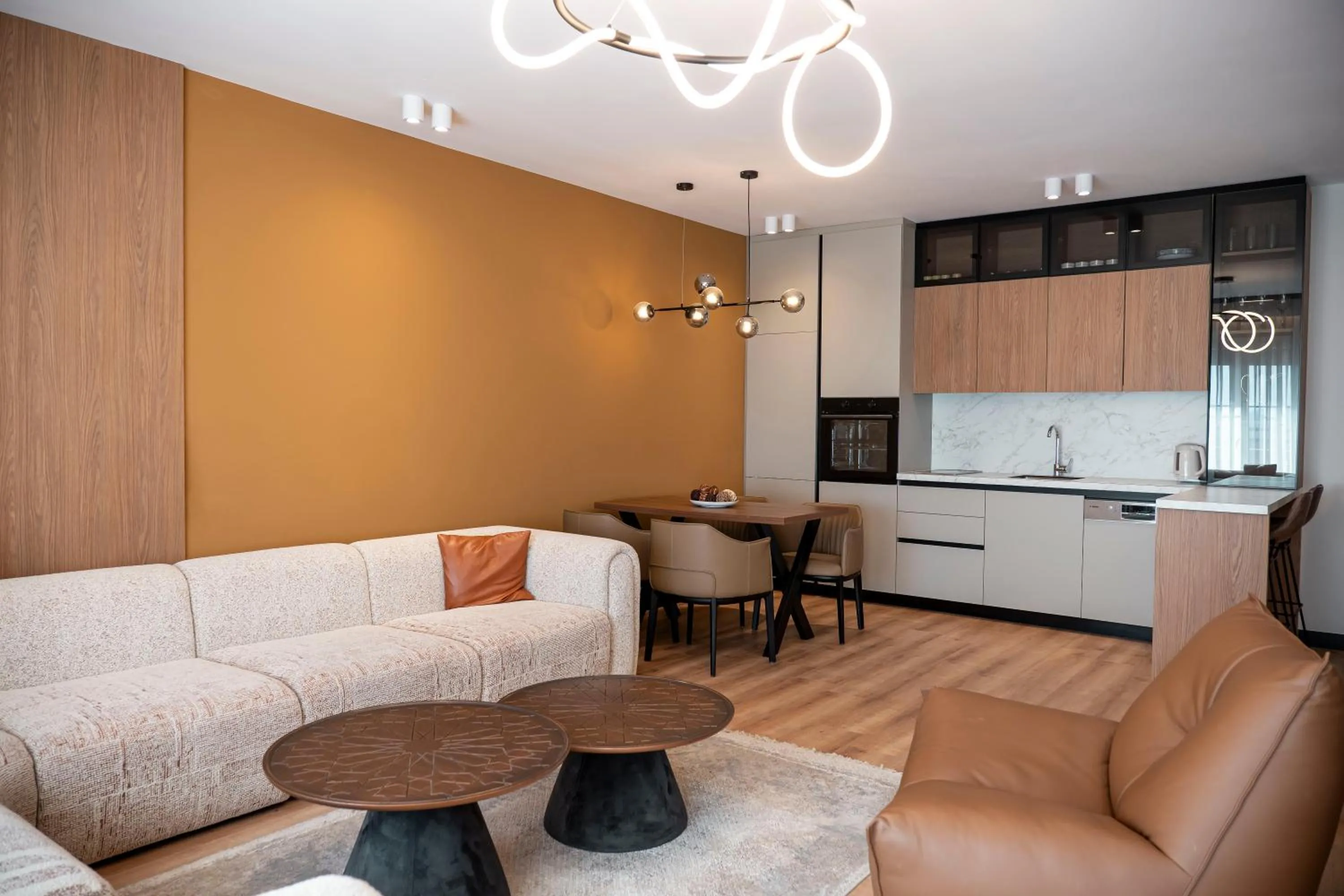 Kitchen or kitchenette in Lux Apartments