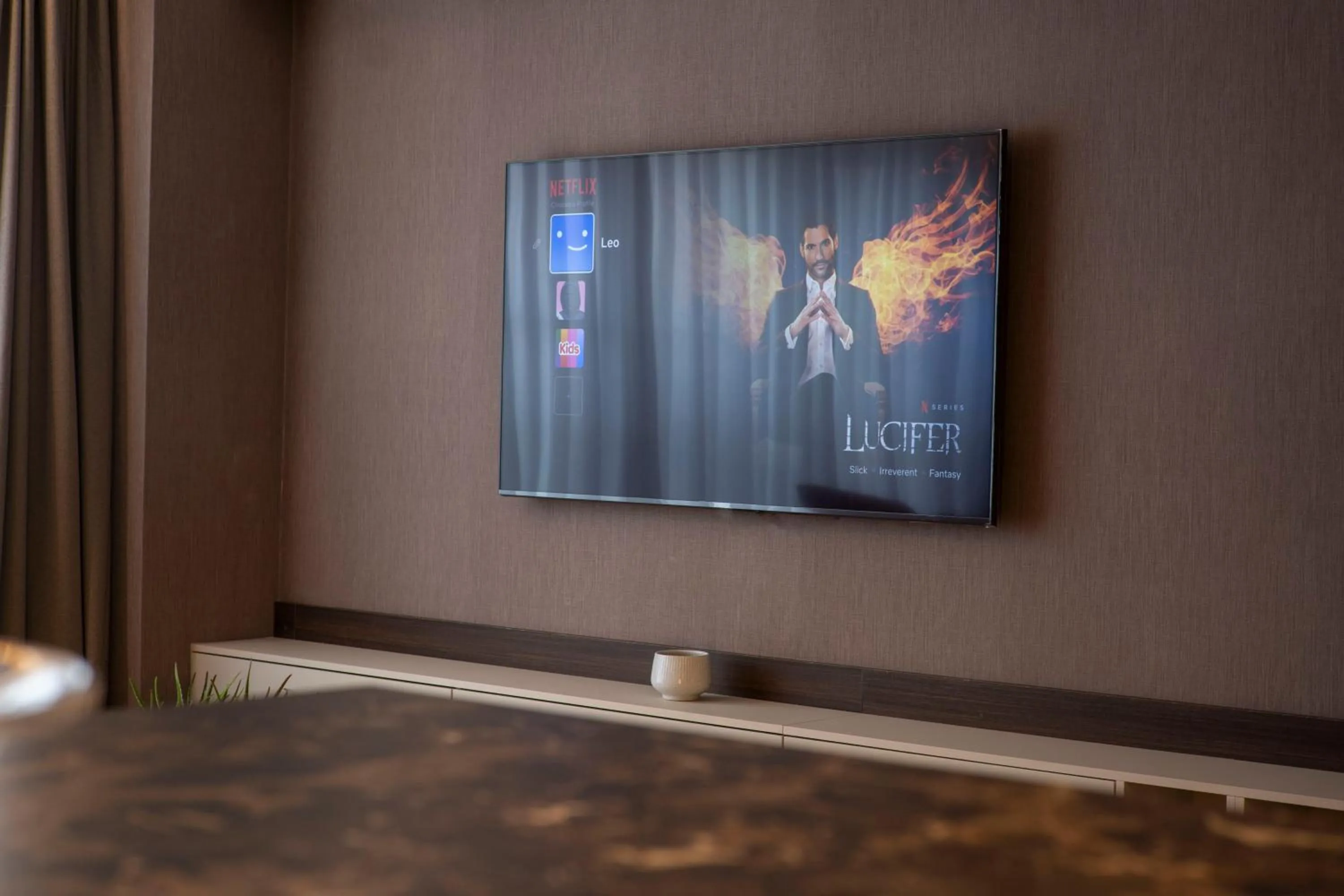 TV and multimedia in Lux Apartments