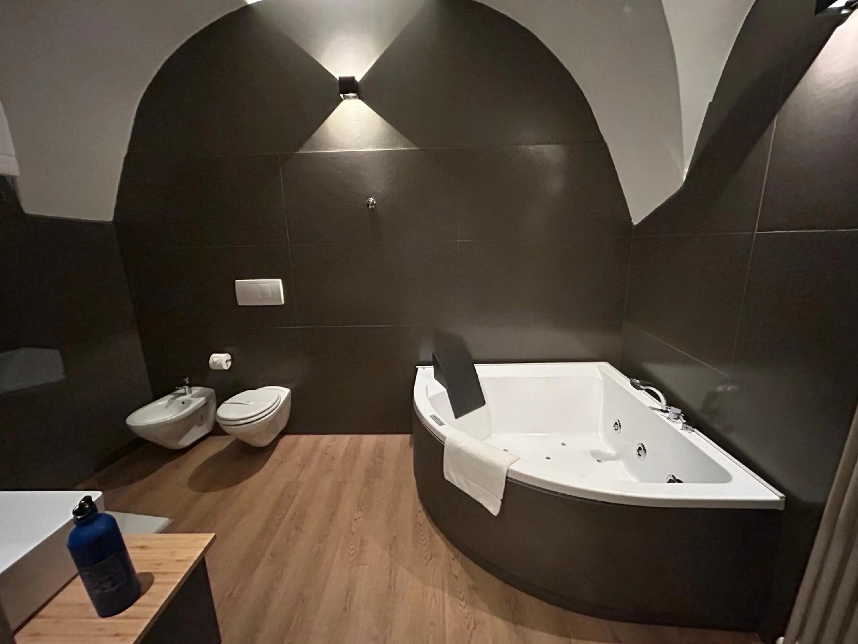 Toilet in Beb c’est lavis