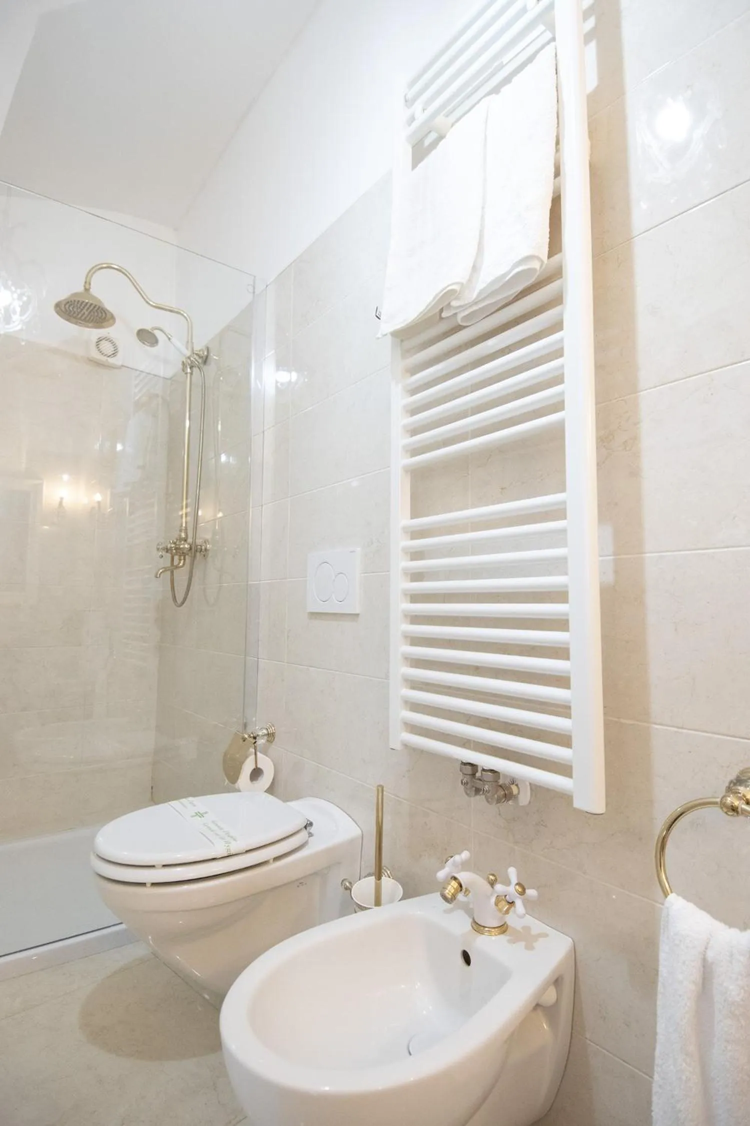 Toilet in Beb c’est lavis