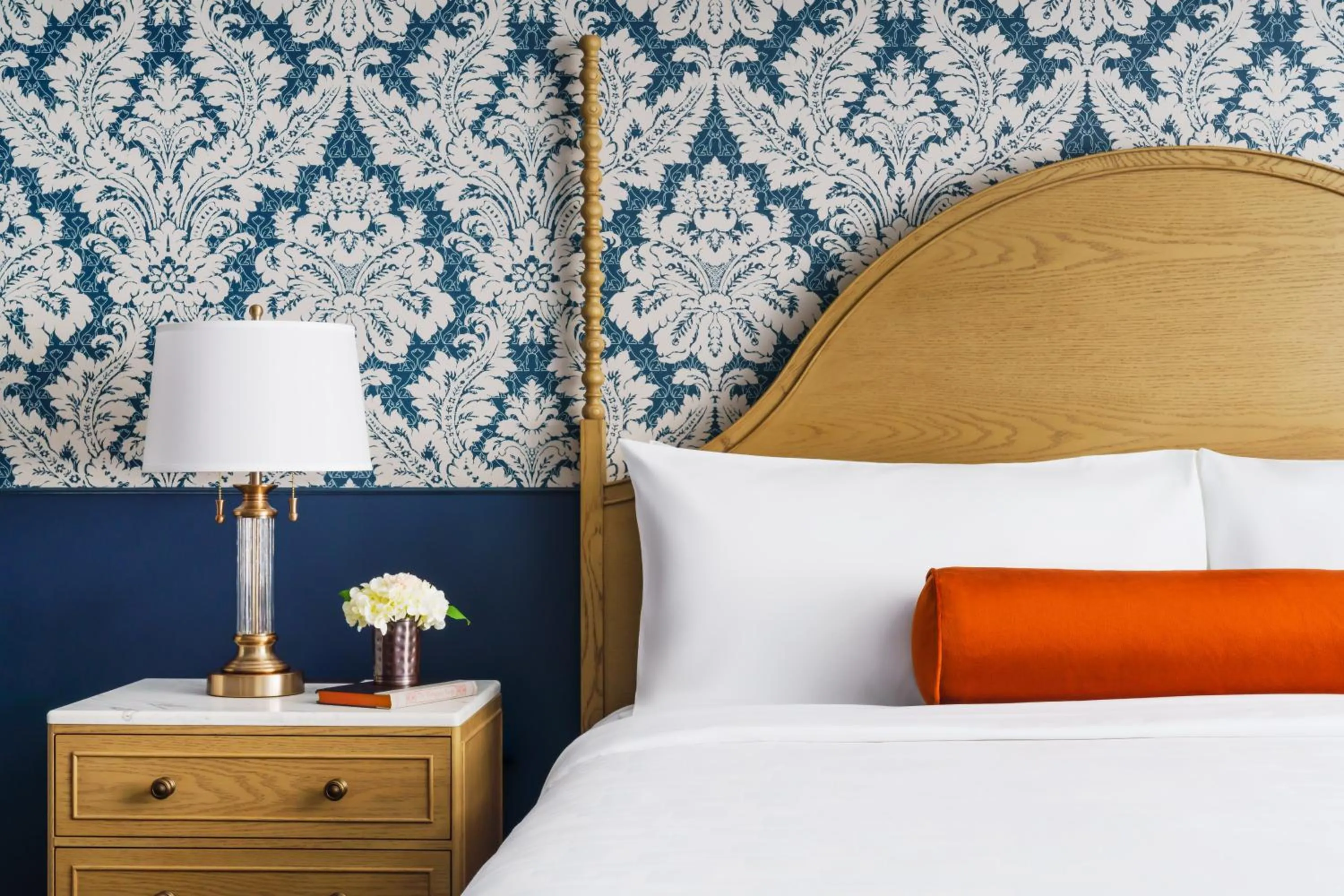 Bed in Nittany Lion Inn