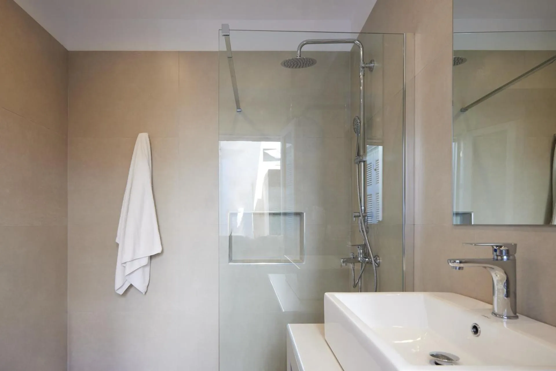 Athenian Sensations Apartments and Suites in the Heart of Athens