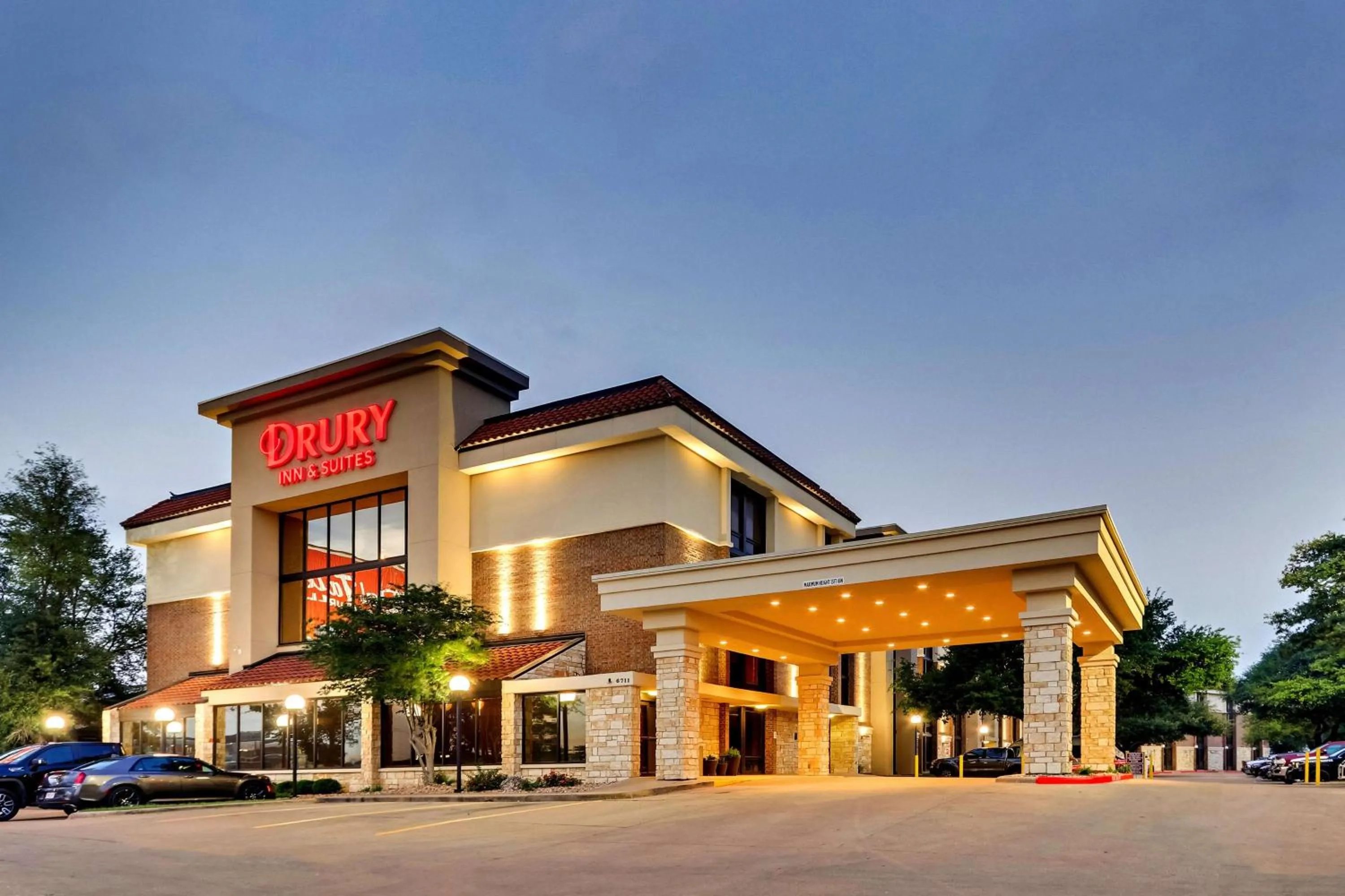 Property building in Drury Inn & Suites Austin North