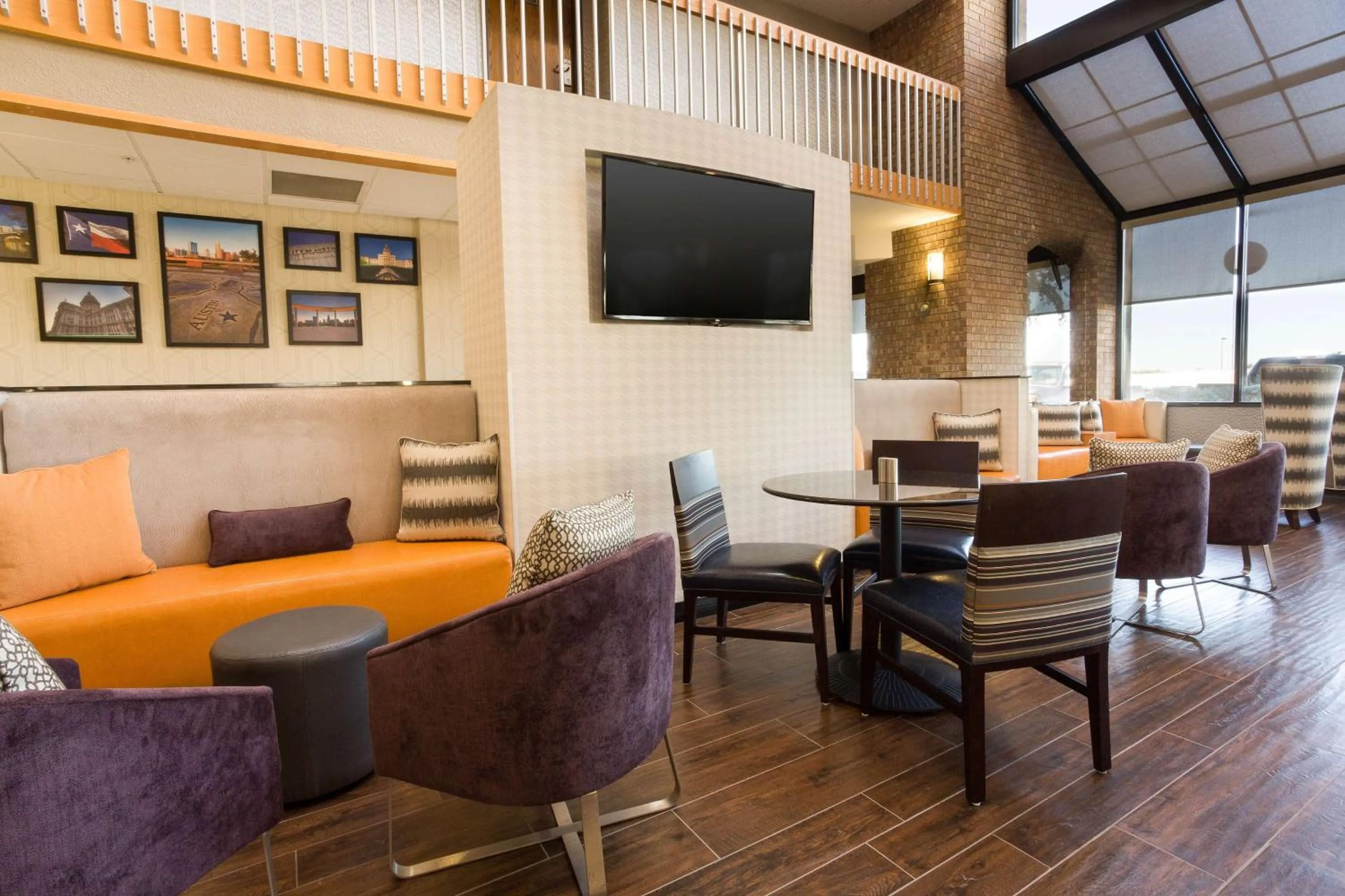 Lobby or reception in Drury Inn & Suites Austin North