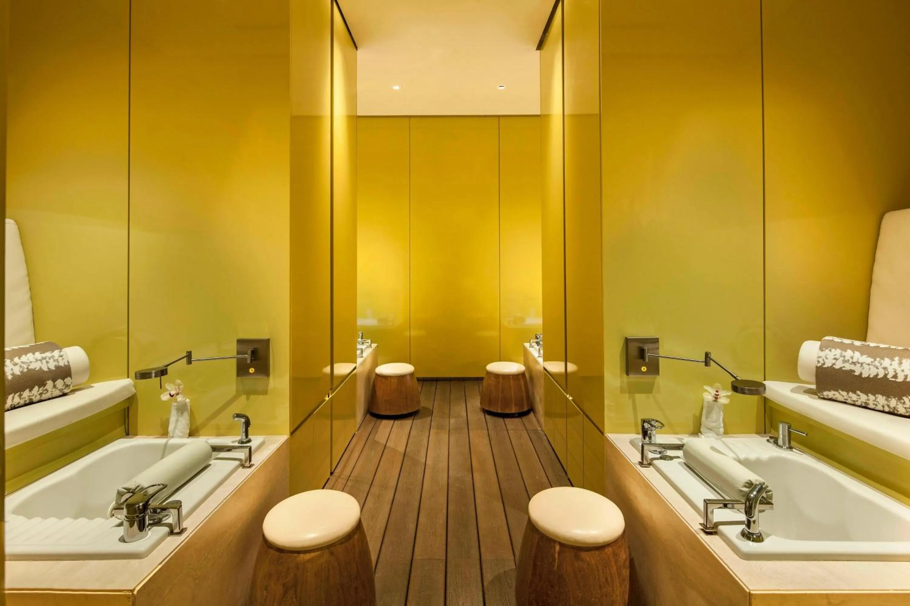 Spa and wellness centre/facilities in The St. Regis Bal Harbour Resort