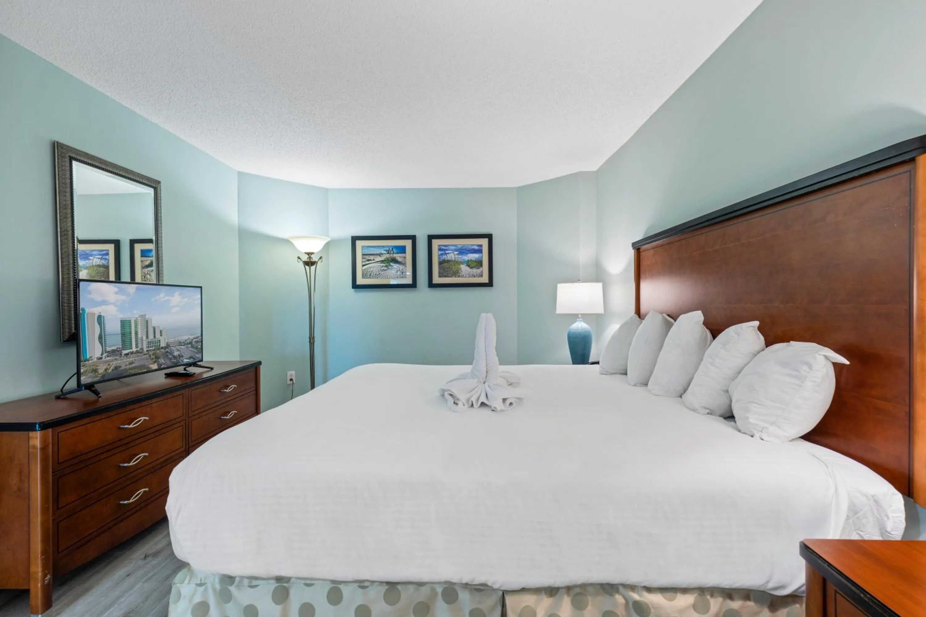 Bed in Sandy Beach Resort