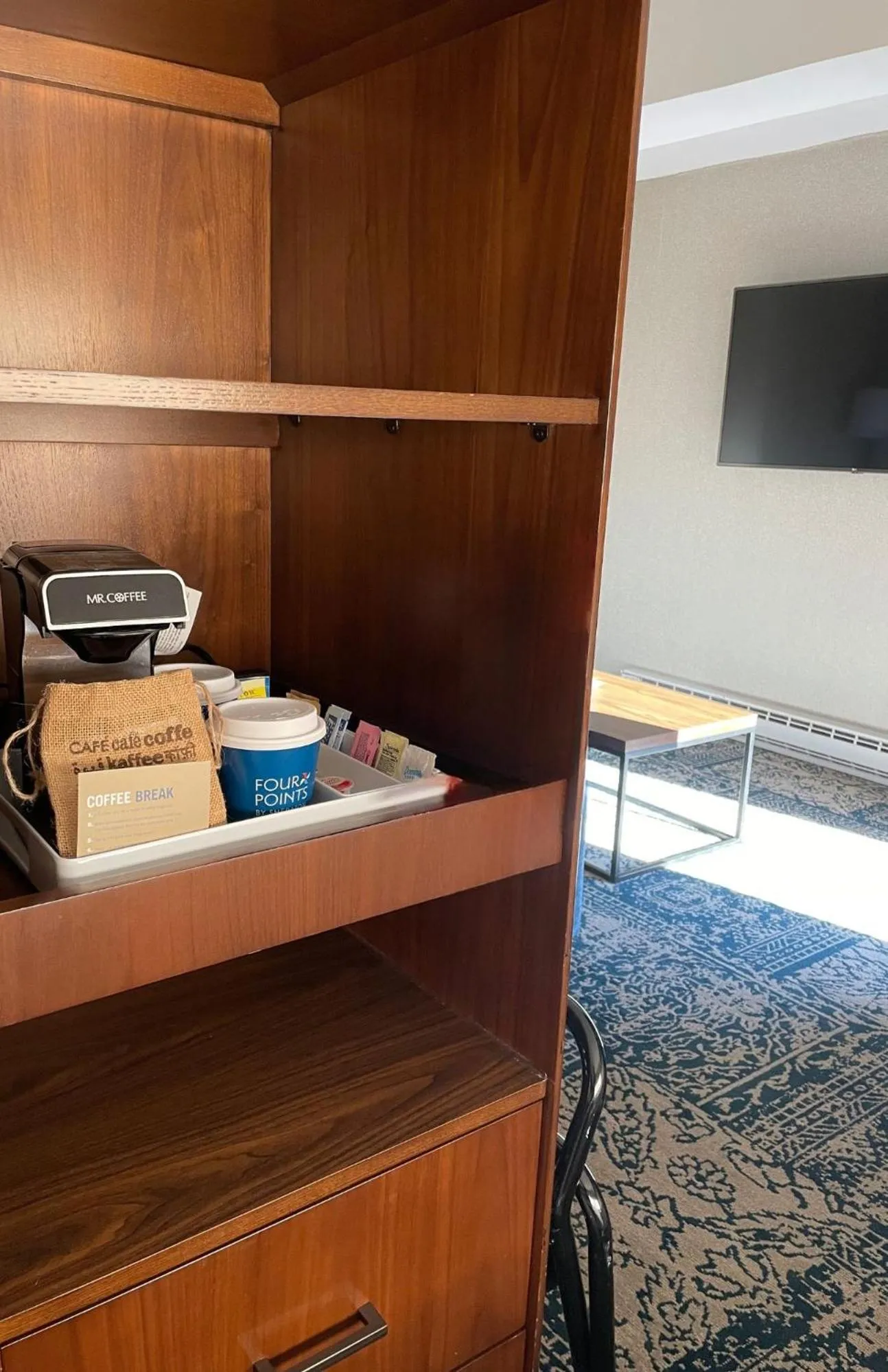 TV and multimedia in Four Points by Sheraton Norwood Conference Center